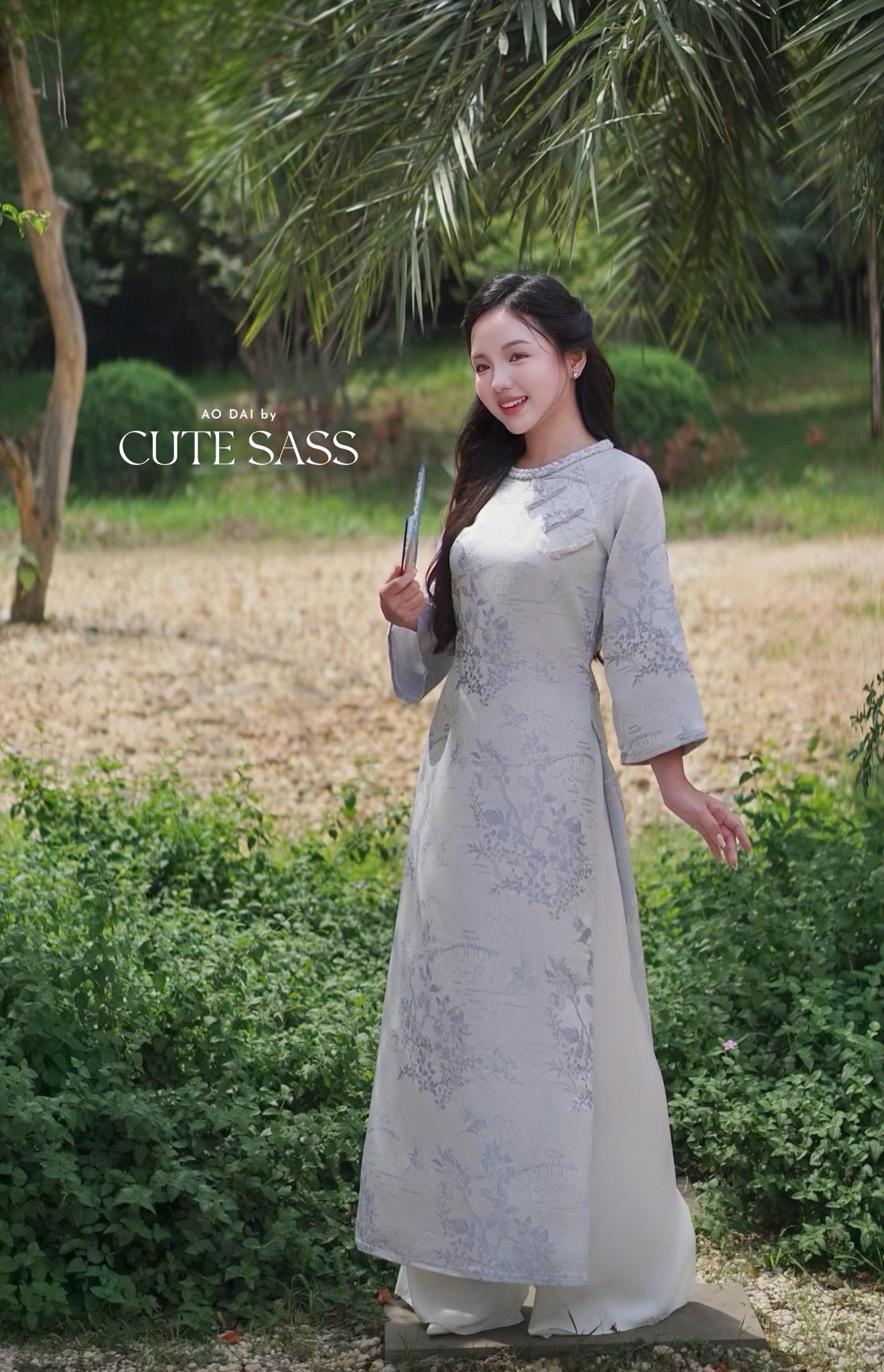 Yen - Silver/Blue Mountain Bows Ao Dai Top Only, No Pants 43A AoDaibyCuteSass
