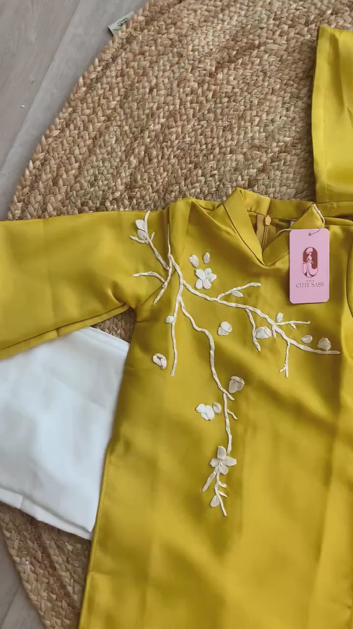 Mom and Daughter Yellow Ribbons Matching Ao Dai Set