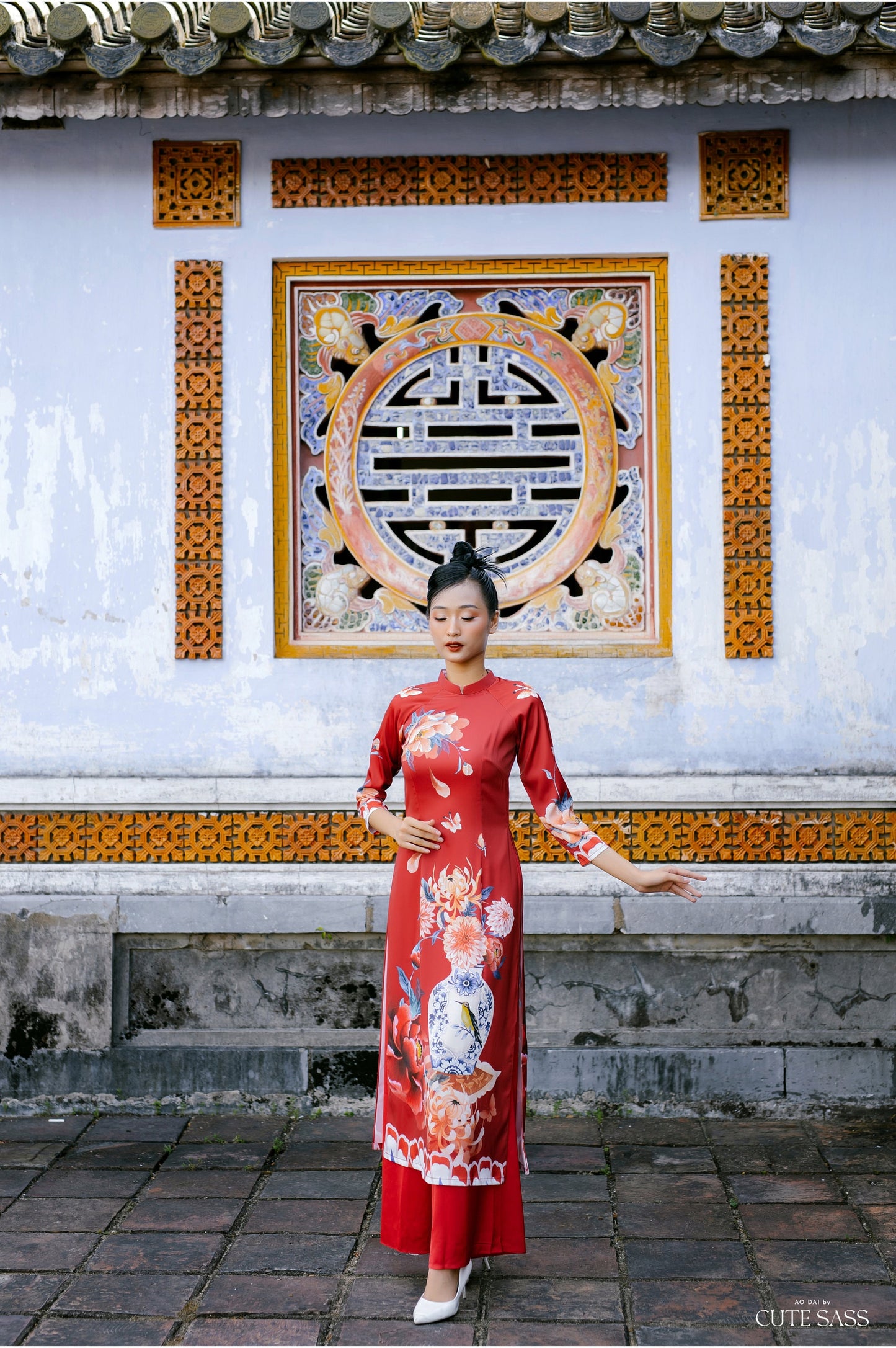 Red Vase Ao Dai Set | Pre-made Modernized Vietnamese Ao Dai| Women Ao Dai with Pants | Lunar New Year| Ao Dai Truyen Thong| Ao Dai Cach Tan