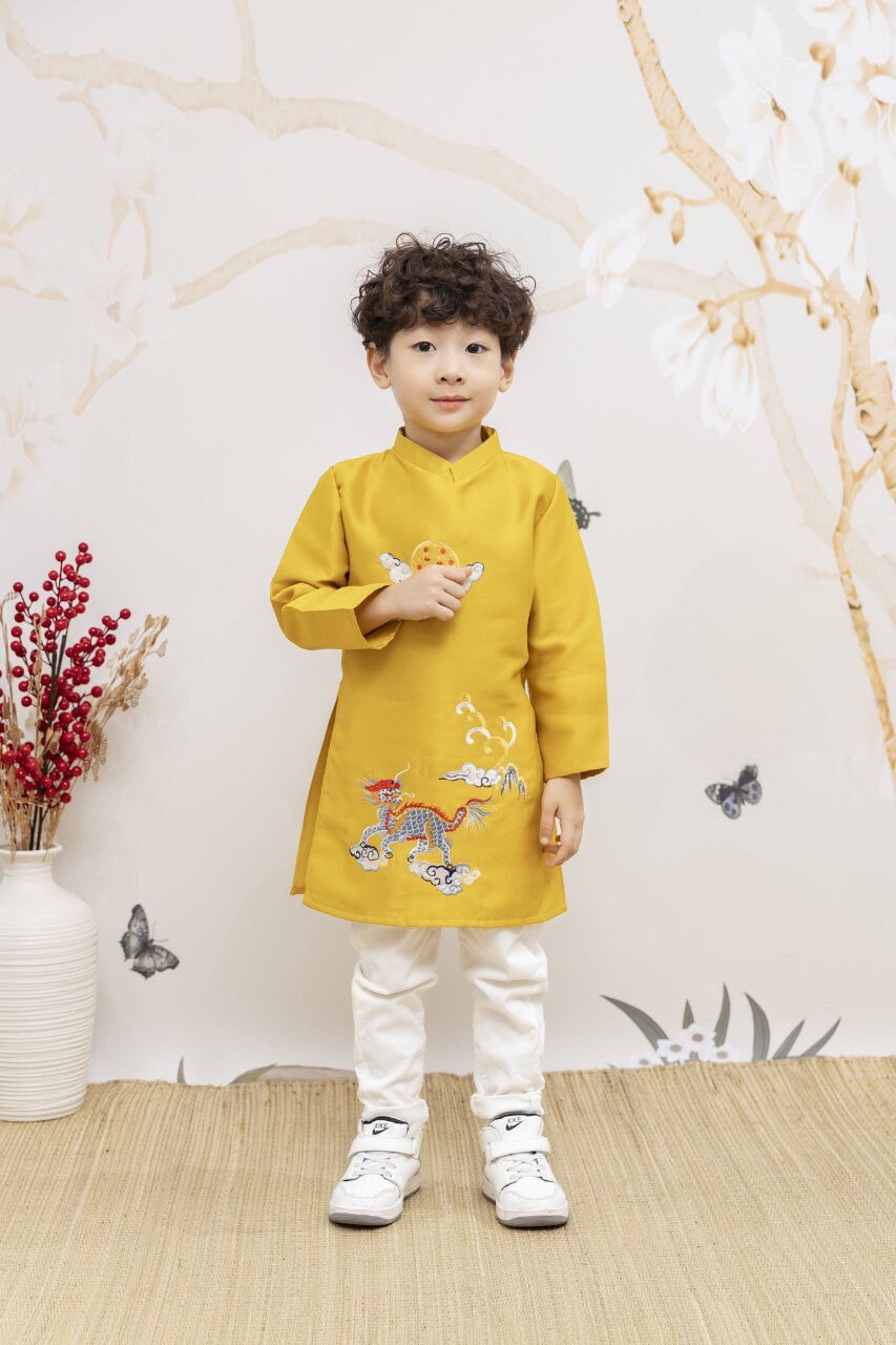 Boy Yellow Moon Ao Dai