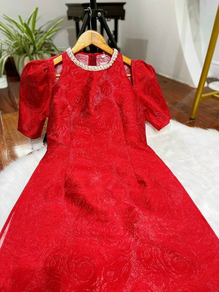 Red Pearl Cut-out Puffy Sleeve Ao Dai Set