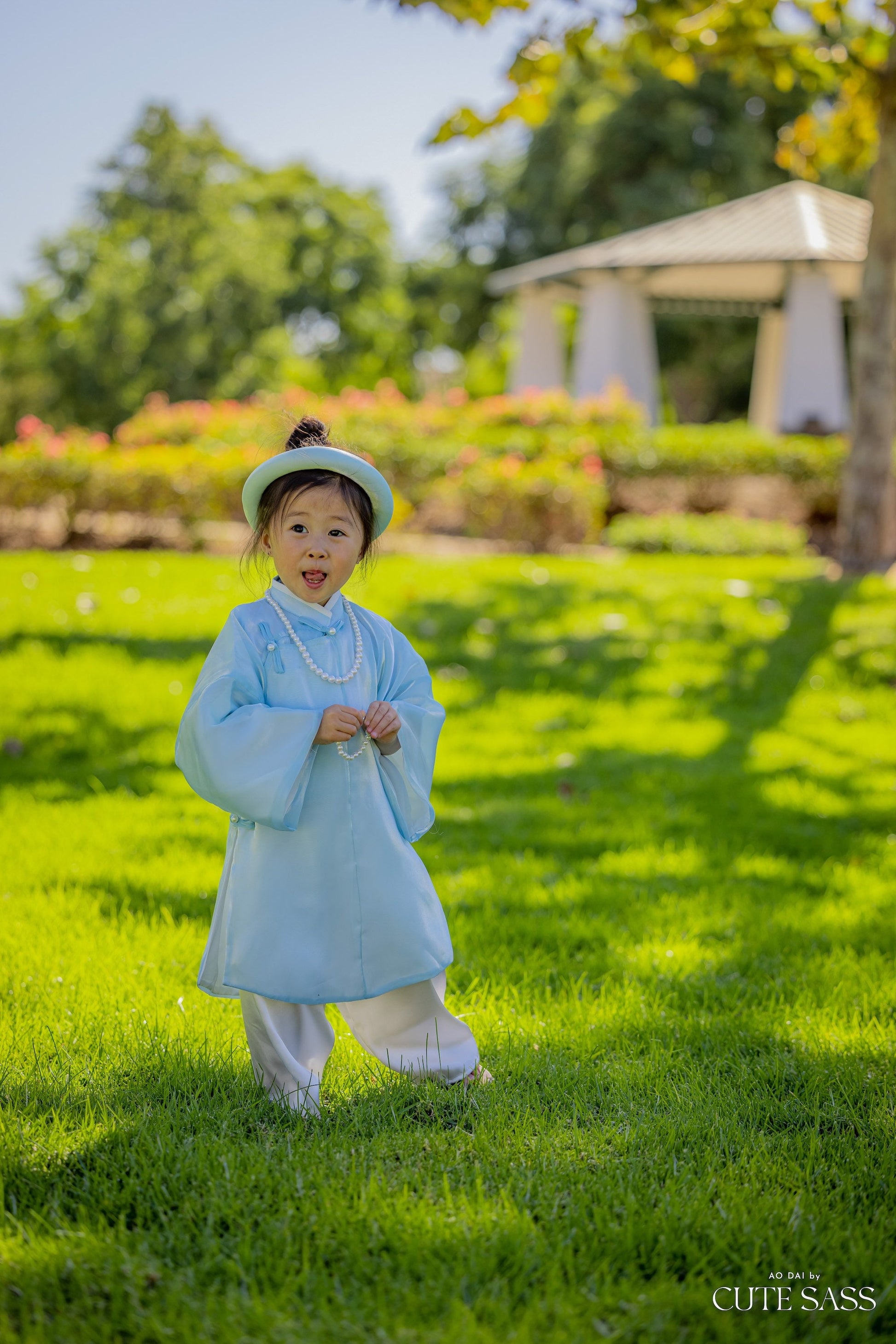 Girl Áo Tấc - Blue