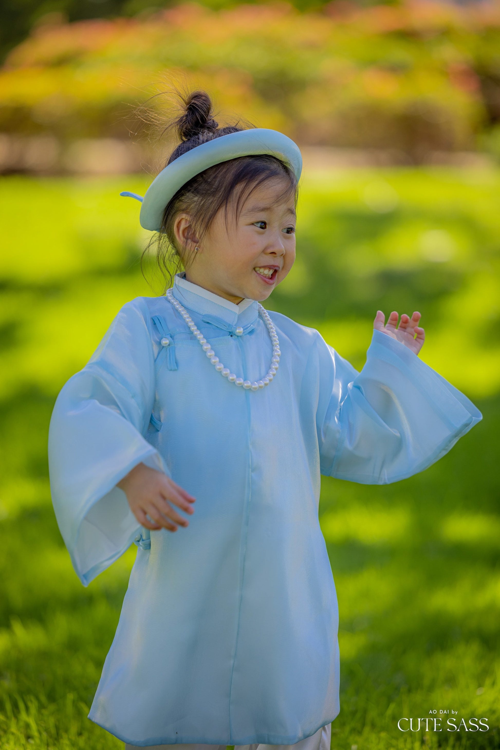 Girl Áo Tấc - Blue