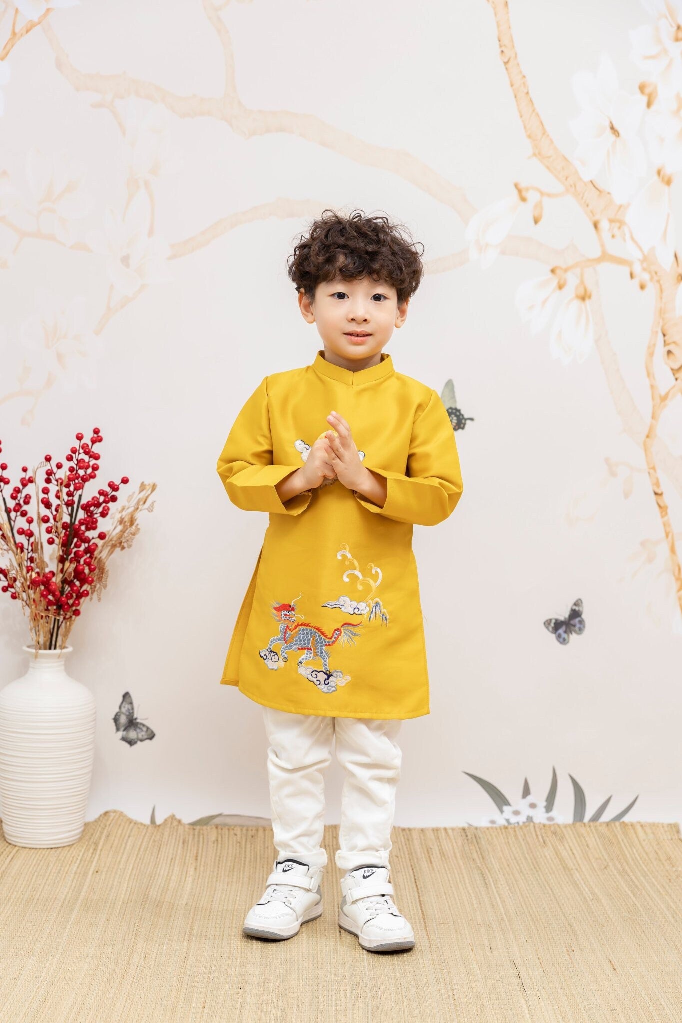 Boy Yellow Moon Ao Dai