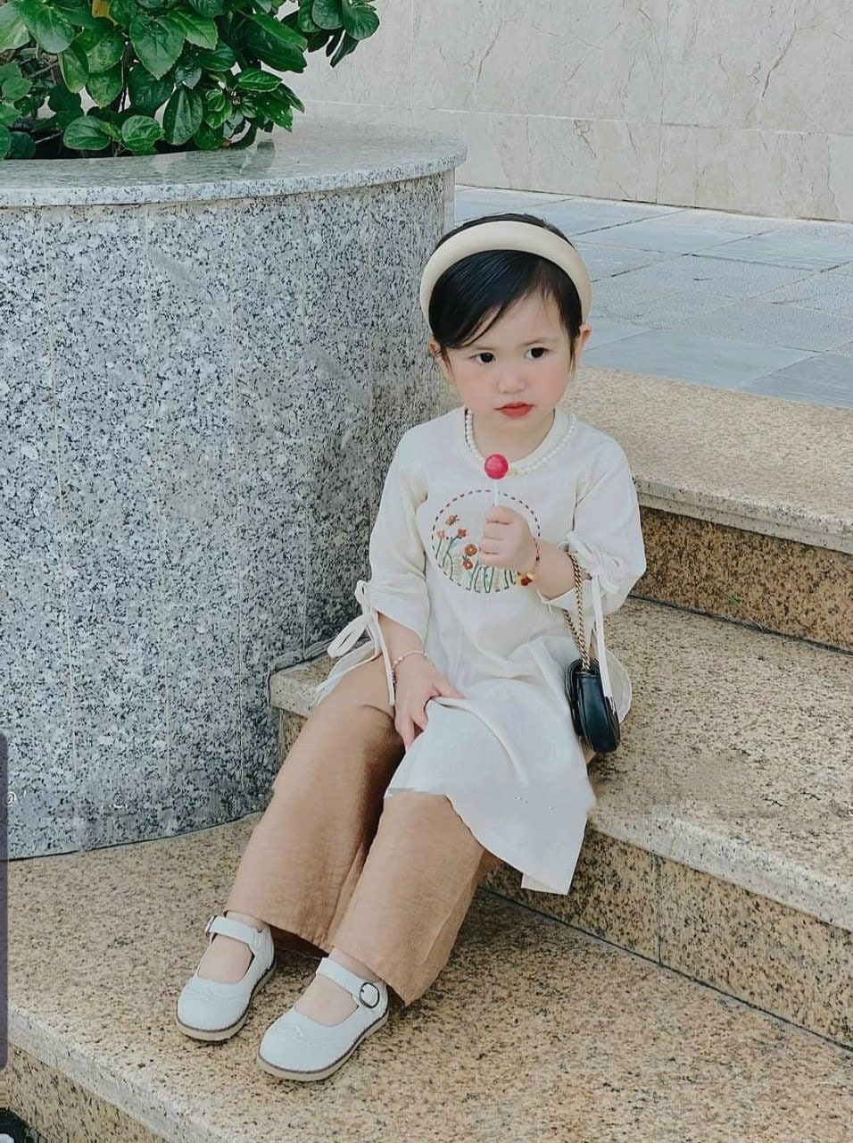 White Girl String Sleeve Ao Dai Set