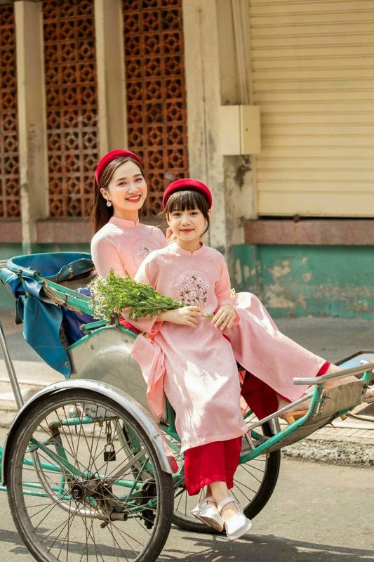 Mom and Daughter Pink Embroidery Ao Dai Set