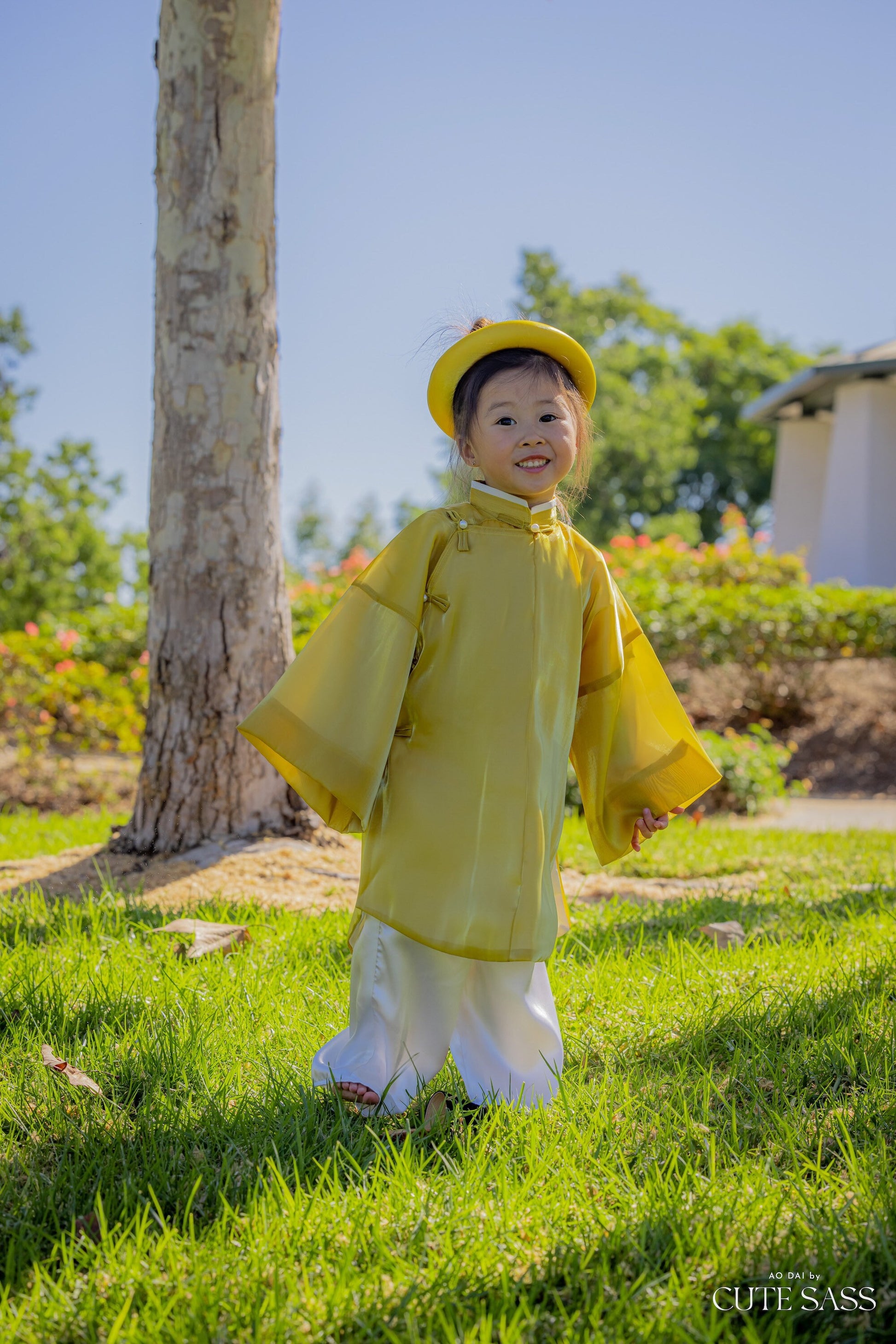 Girl Áo Tấc - Yellow