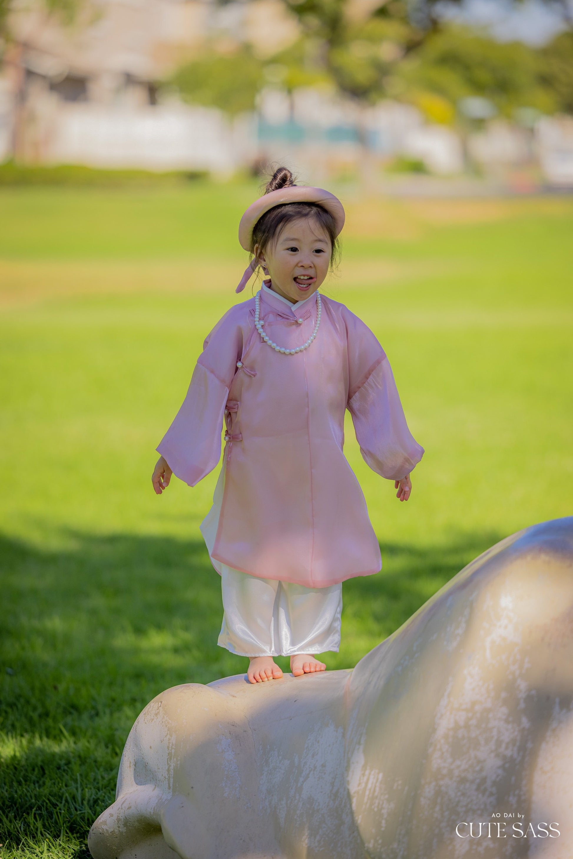 Girl Áo Tấc - Pink