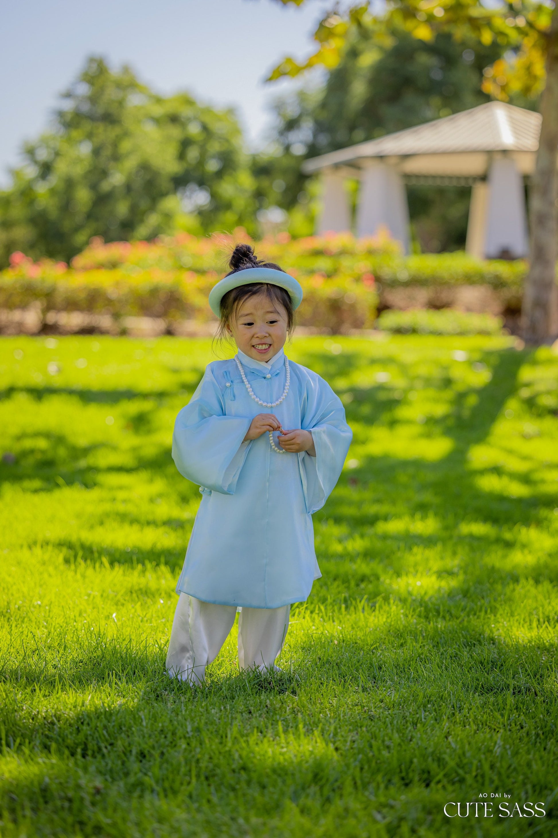 Girl Áo Tấc - Blue