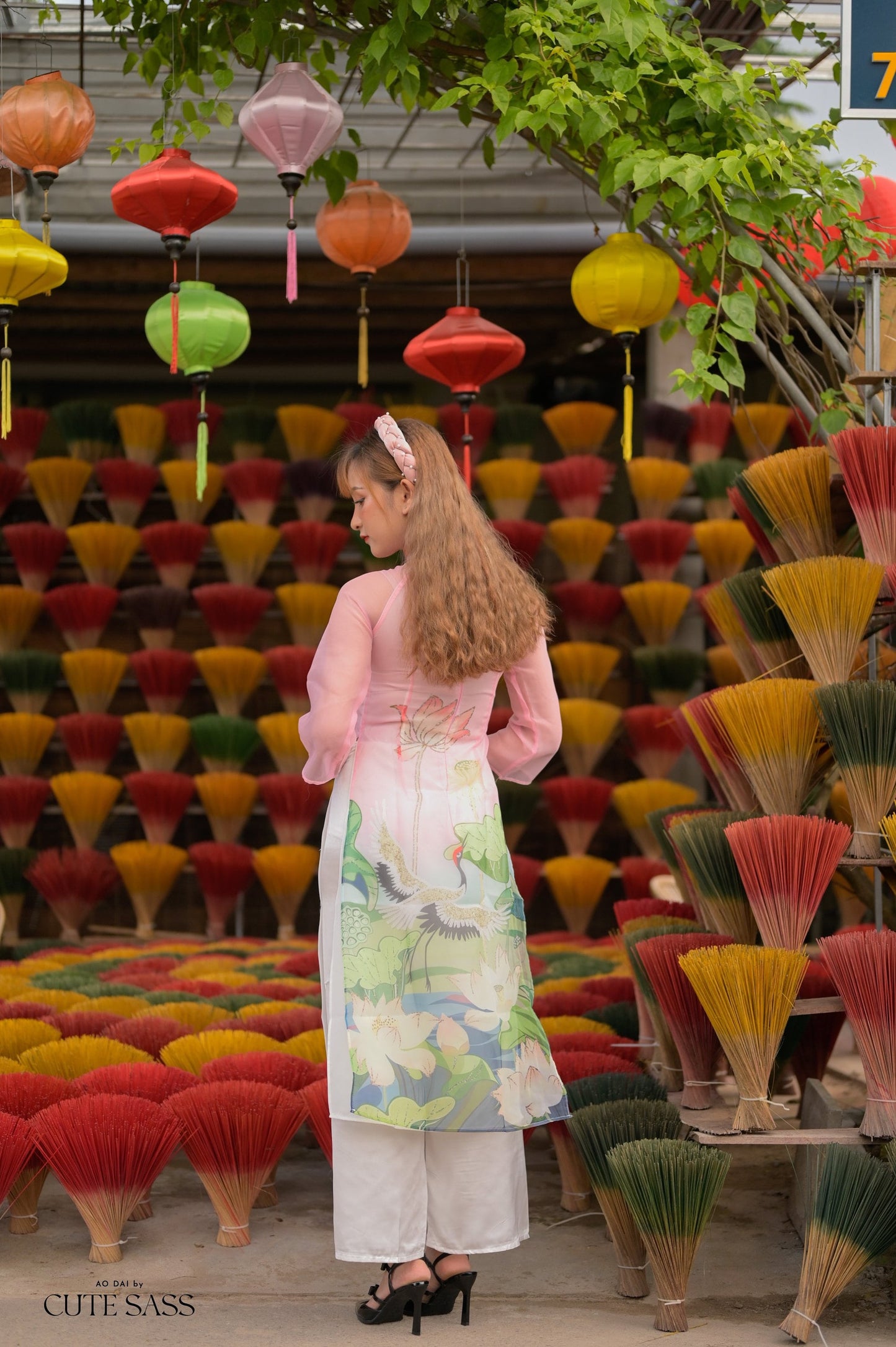 Mom and Daughter Sparke Pink Crane Ao Dai Set
