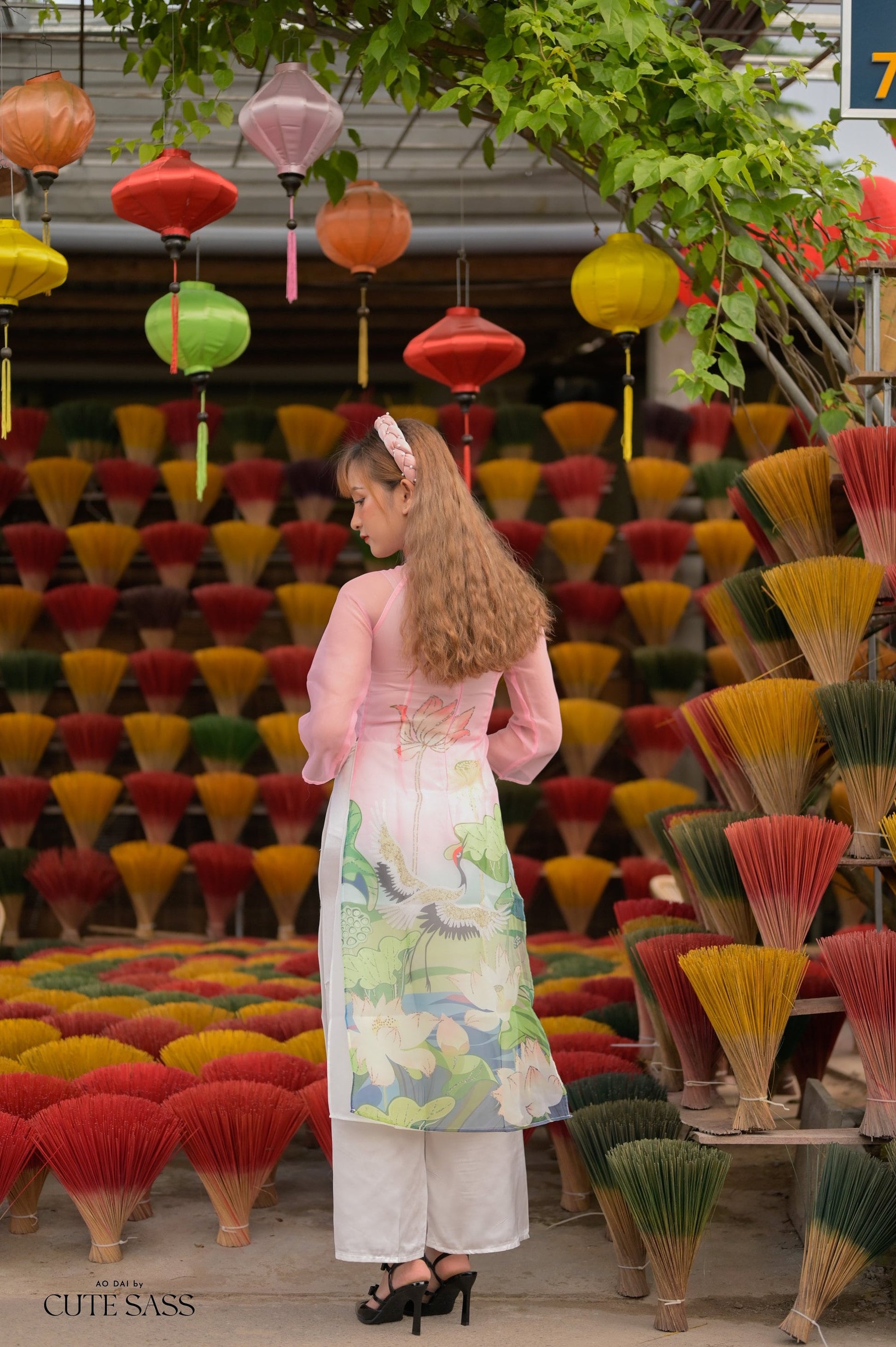 Mom and Daughter Sparke Pink Crane Ao Dai Set