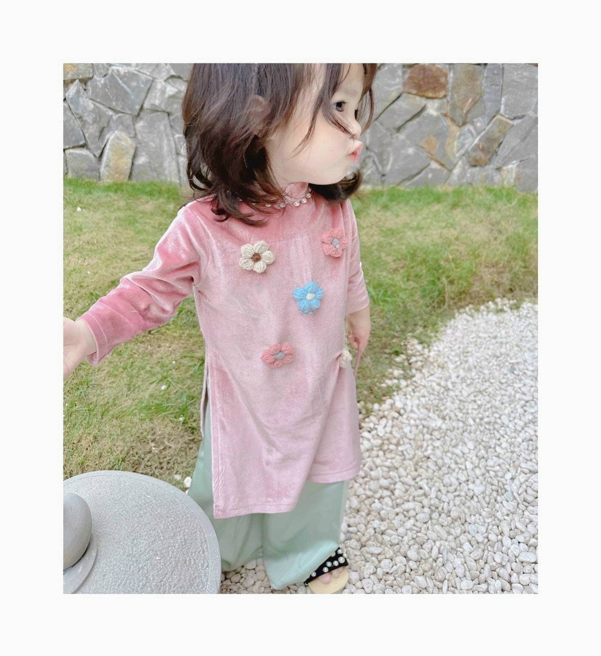 Girl Velvet Knit Daisy Ao Dai Set