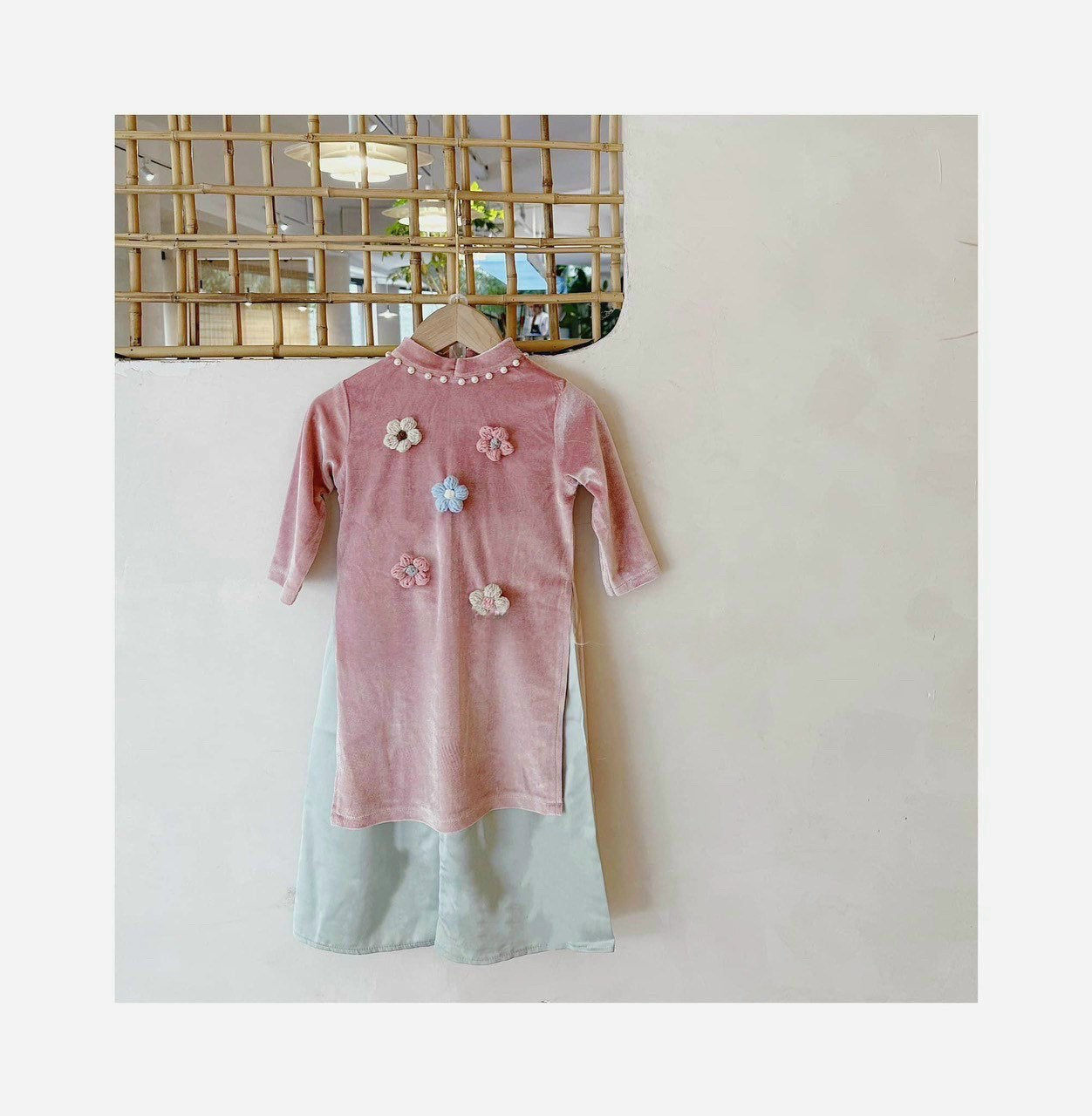 Girl Velvet Knit Daisy Ao Dai Set