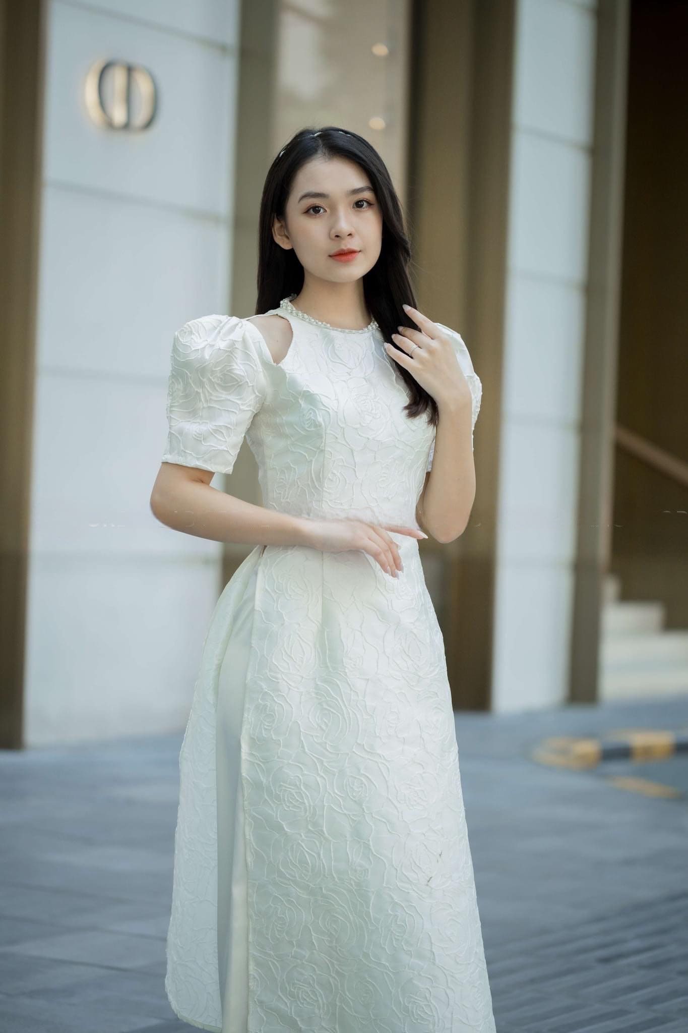 White Pearl Cut-out Puffy Sleeve Ao Dai Set