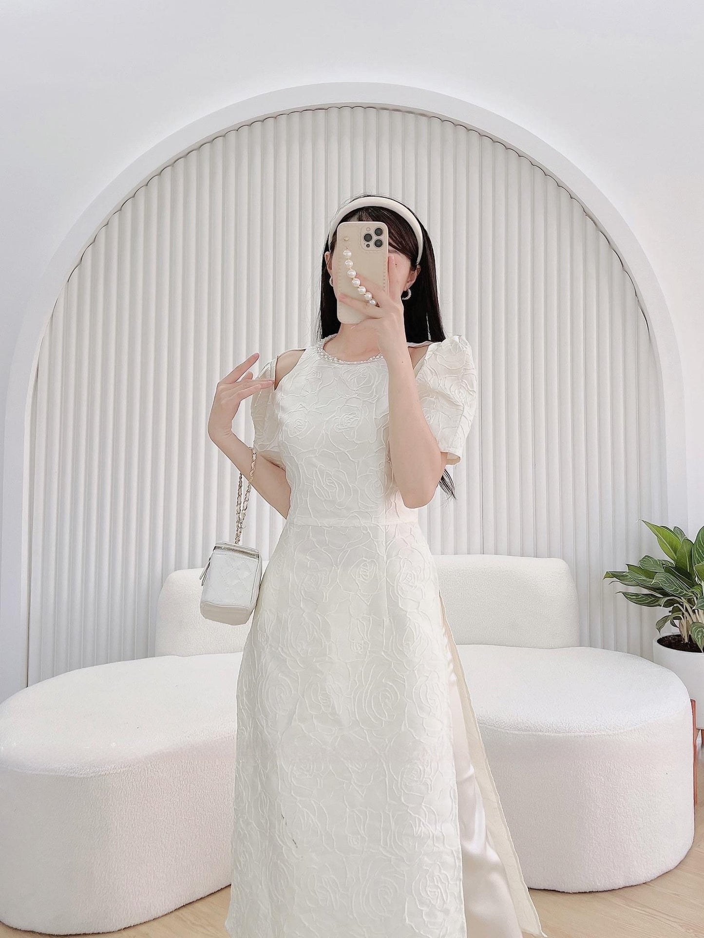 White Pearl Cut-out Puffy Sleeve Ao Dai Set