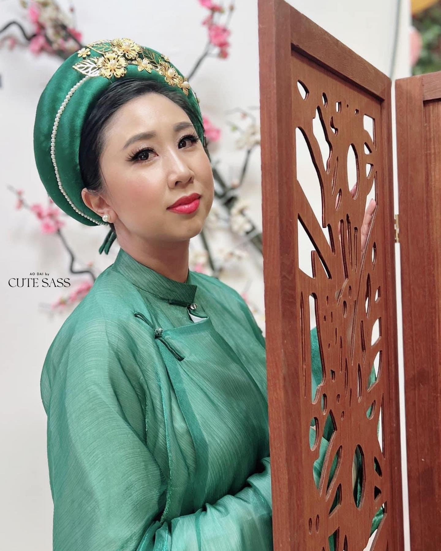 Gold Floral Plush Head Piece - Multiple Colors | Vietnamese Ao Dai Accessories | Man Ao Dai | Khan Dong