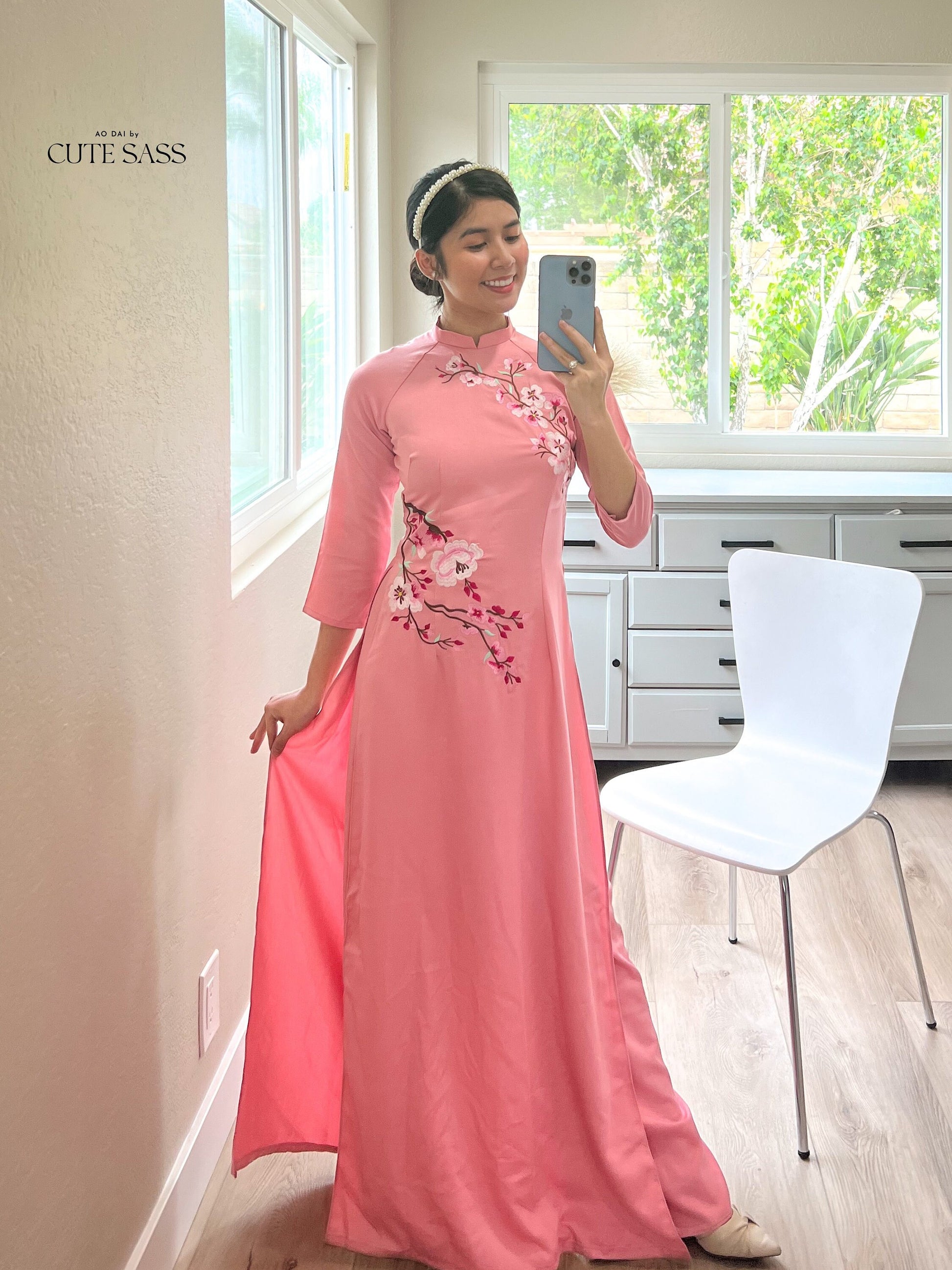 Pink Embroidery Ao Dai Set | Pre-made Traditional Vietnamese Ao Dai | Women Ao Dai with Pants | Lunar New Year| Ao Dai Truyen Thong