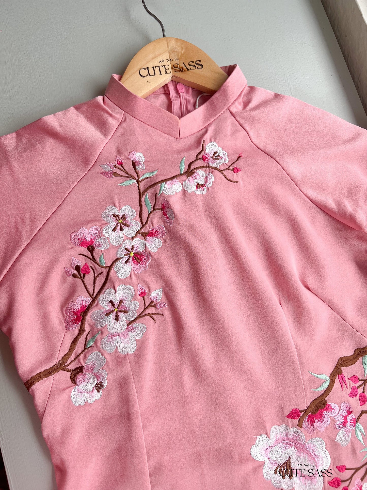 Pink Embroidery Ao Dai Set | Pre-made Traditional Vietnamese Ao Dai | Women Ao Dai with Pants | Lunar New Year| Ao Dai Truyen Thong