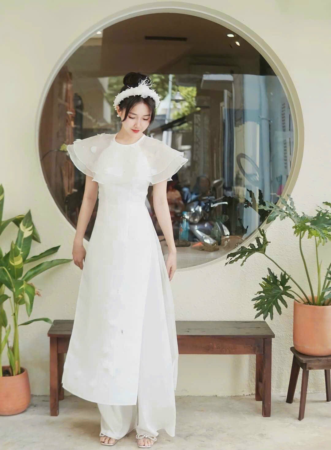 White Removable Cape Ao Dai Set (No Headband) | Pre-made Modernized Vietnamese Ao Dai| Ao Dai with Pants| Lunar New Year| Ao Dai Cach Tan