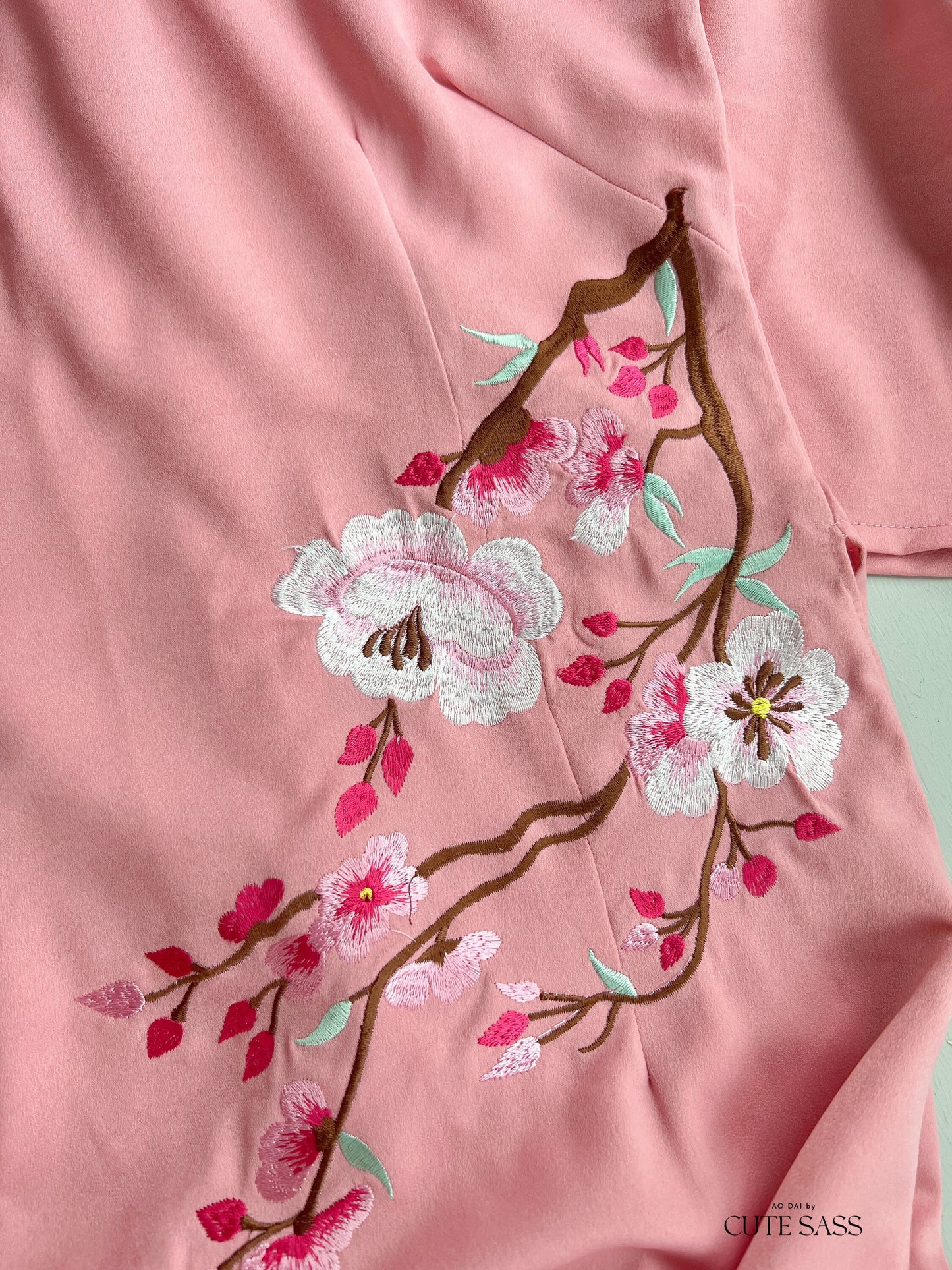 Pink Embroidery Ao Dai Set | Pre-made Traditional Vietnamese Ao Dai | Women Ao Dai with Pants | Lunar New Year| Ao Dai Truyen Thong