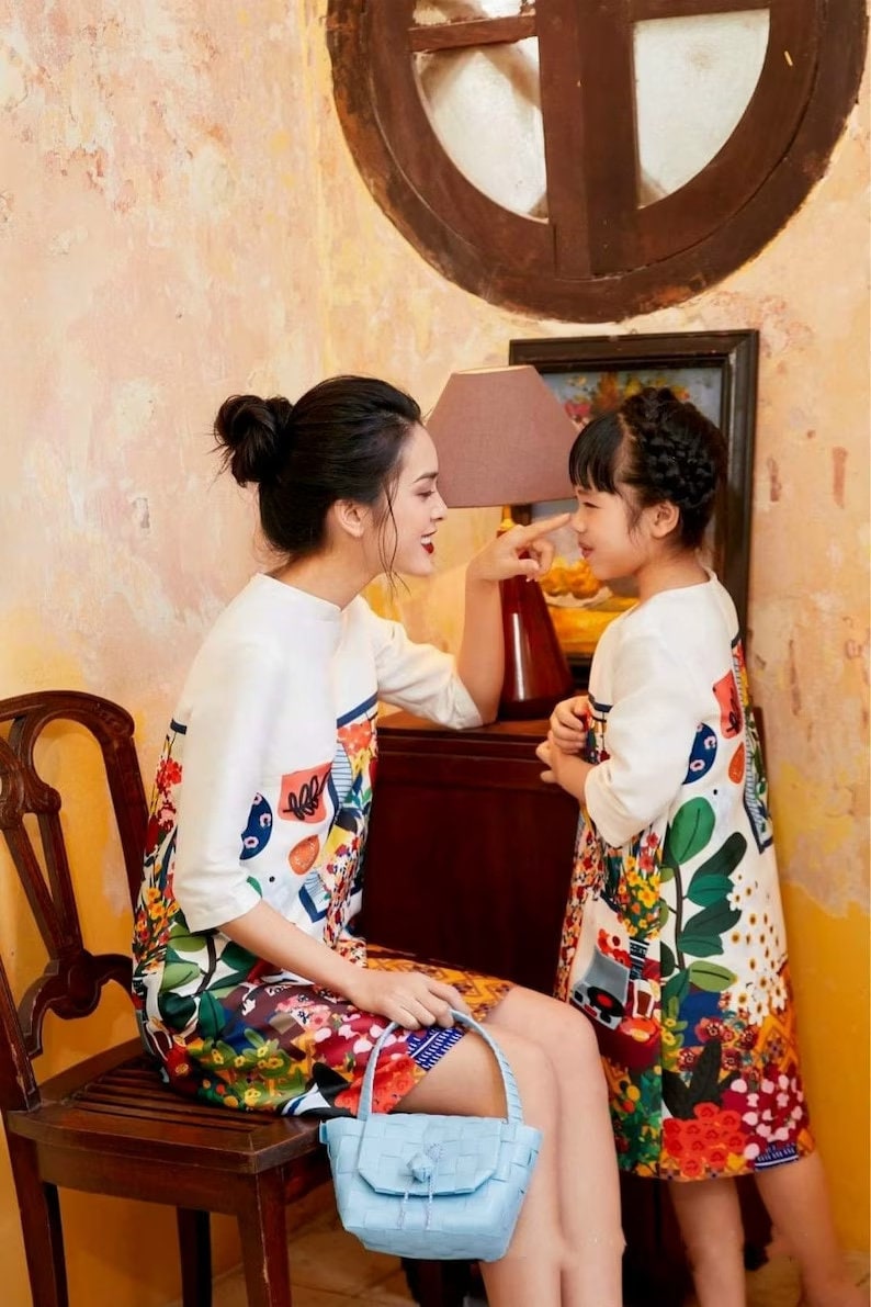 Girl Scenery Dress (No Pants) | Pre-made Traditional Vietnamese Ao Dai | Lunar New Year | Ao Dai for Girl | Ao Dai Tet | B1