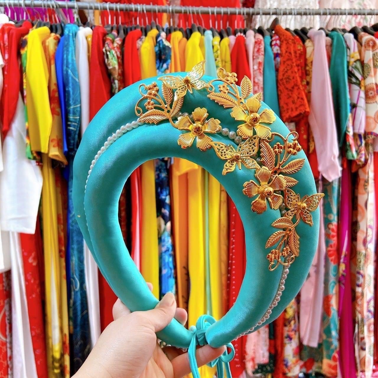Gold Floral Plush Head Piece - Multiple Colors | Vietnamese Ao Dai Accessories | Man Ao Dai | Khan Dong