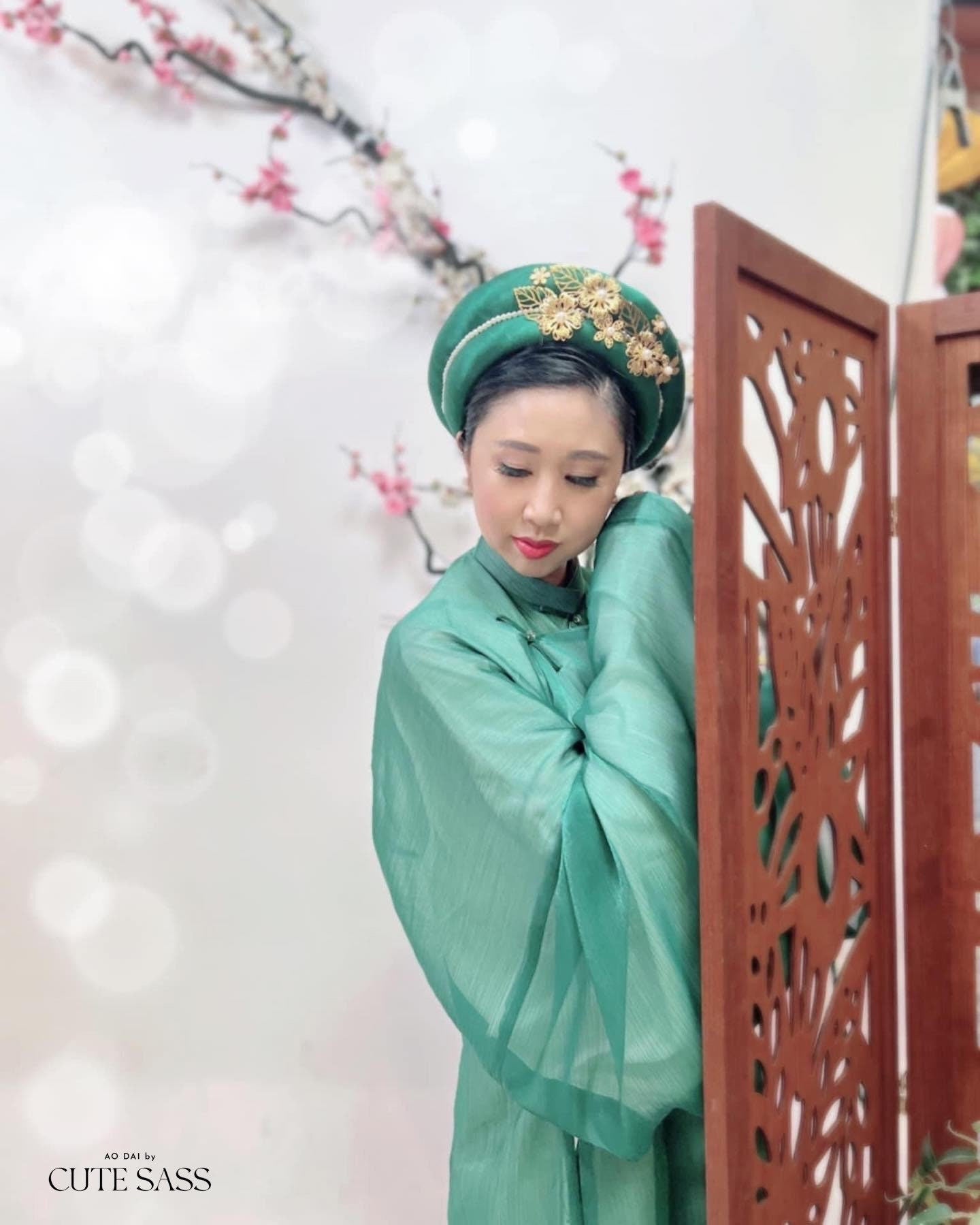 Gold Floral Plush Head Piece - Multiple Colors | Vietnamese Ao Dai Accessories | Man Ao Dai | Khan Dong
