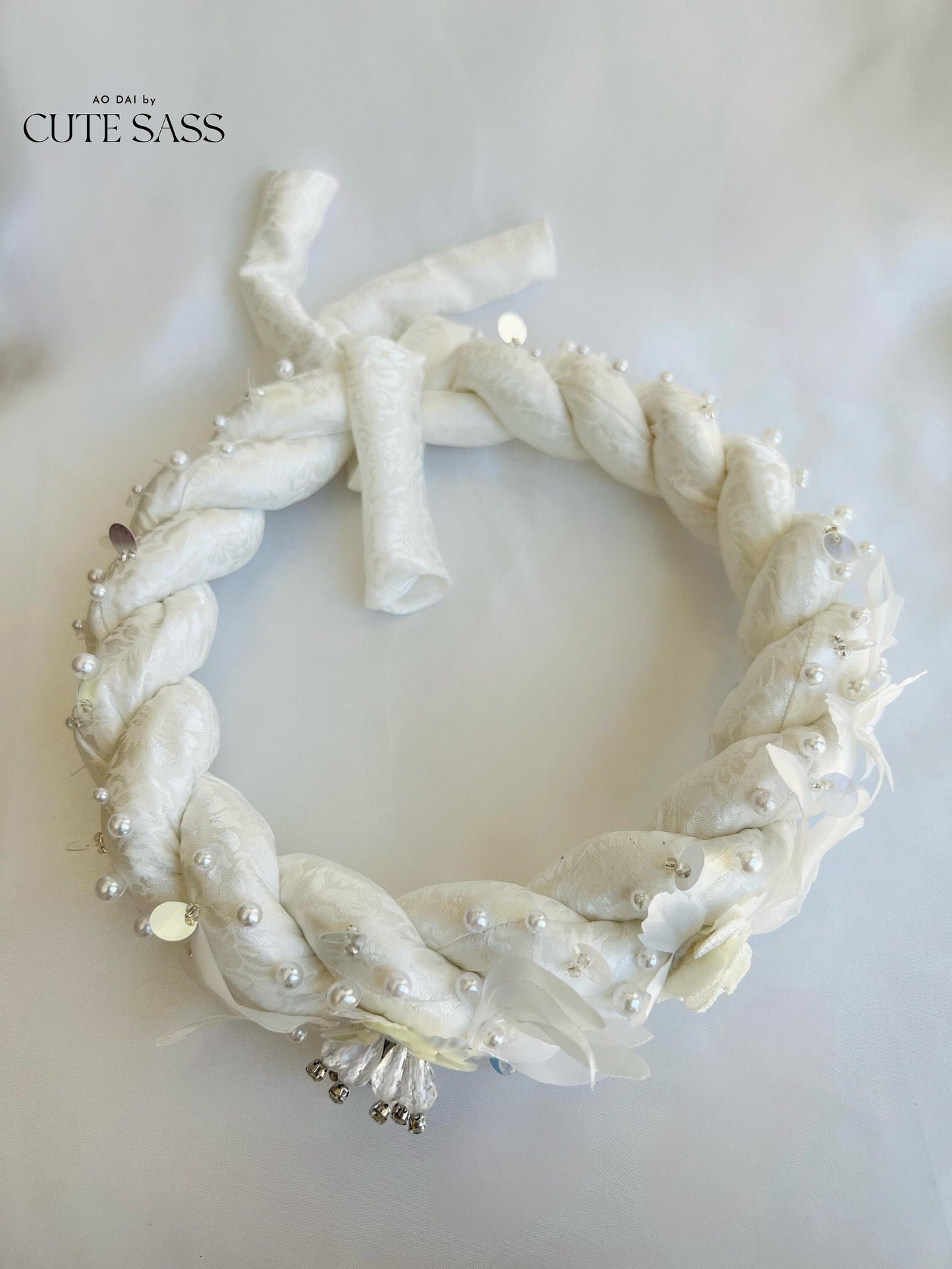 White / Red Headband with 3D Flowers - Mấn | Pre-made Vietnamese Ao Dai Accessories | Wedding Ao Dai Accessories