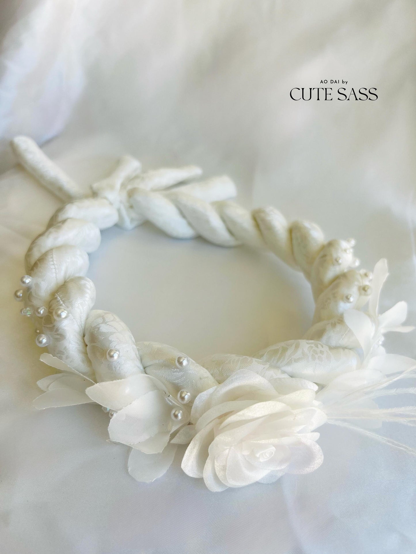 White / Red Headband with 3D Flowers - Mấn | Pre-made Vietnamese Ao Dai Accessories | Wedding Ao Dai Accessories