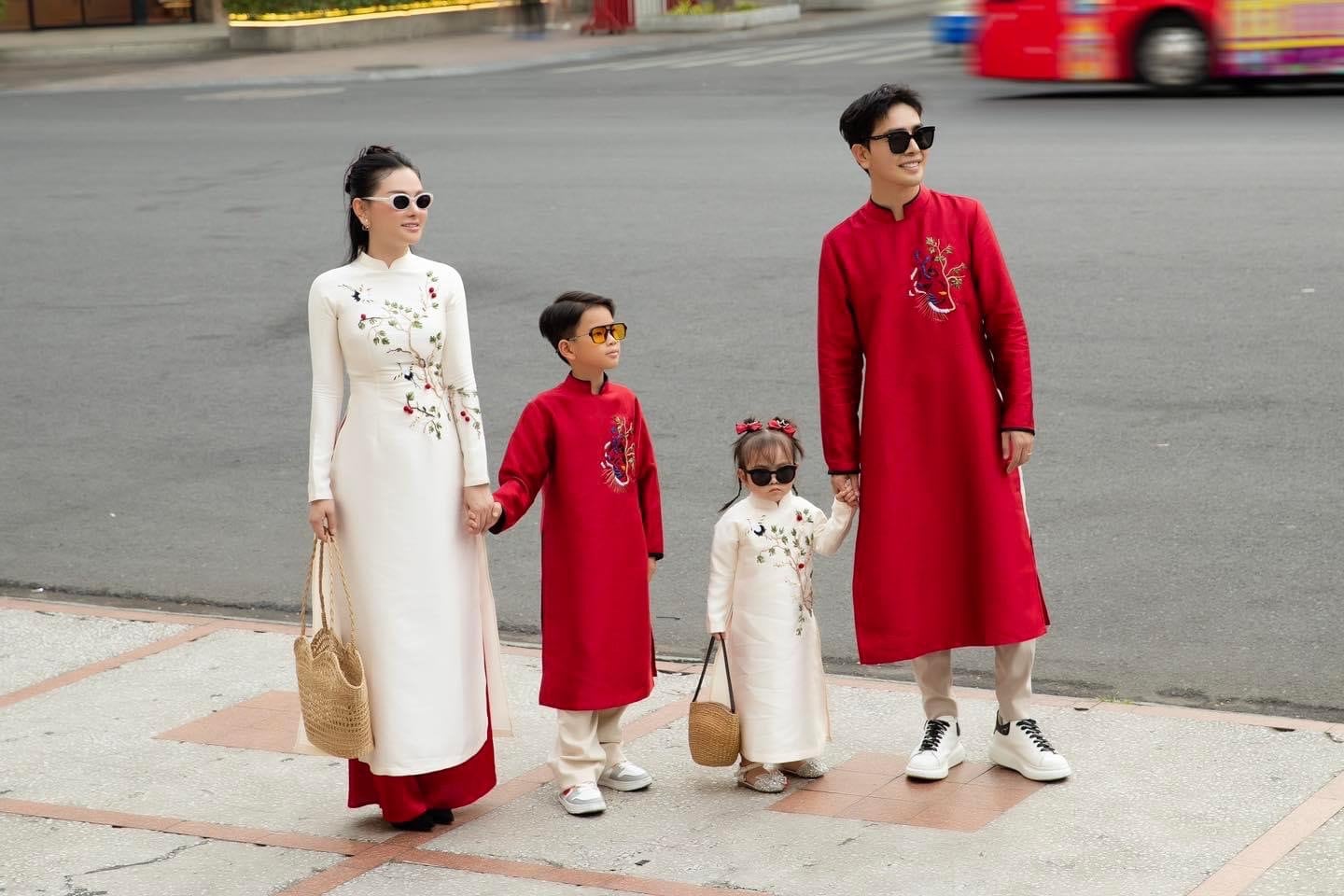 Family Red/White Ribbons Ao Dai Set