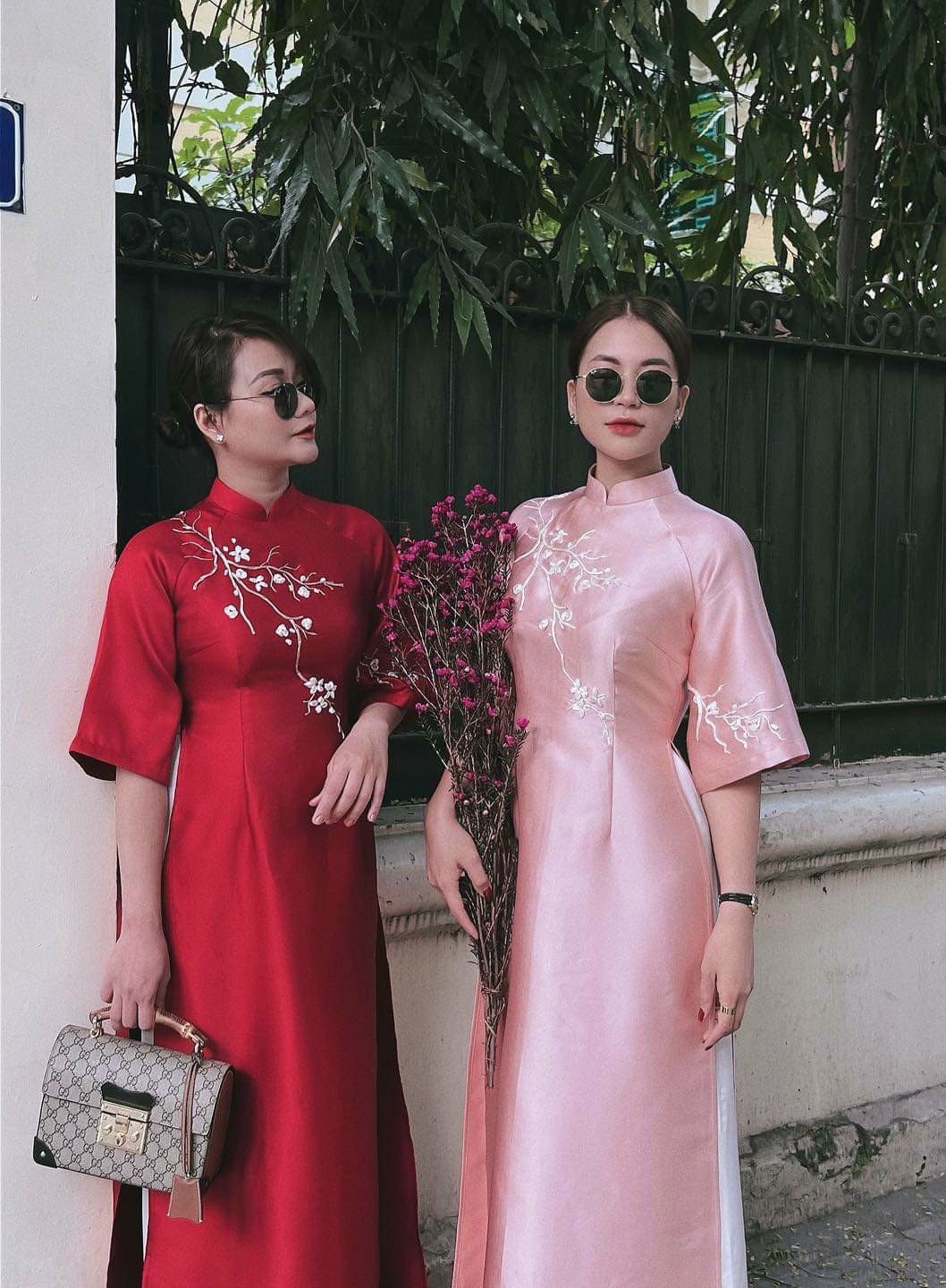 Mom and Daughter Red Ribbons Matching Ao Dai Set