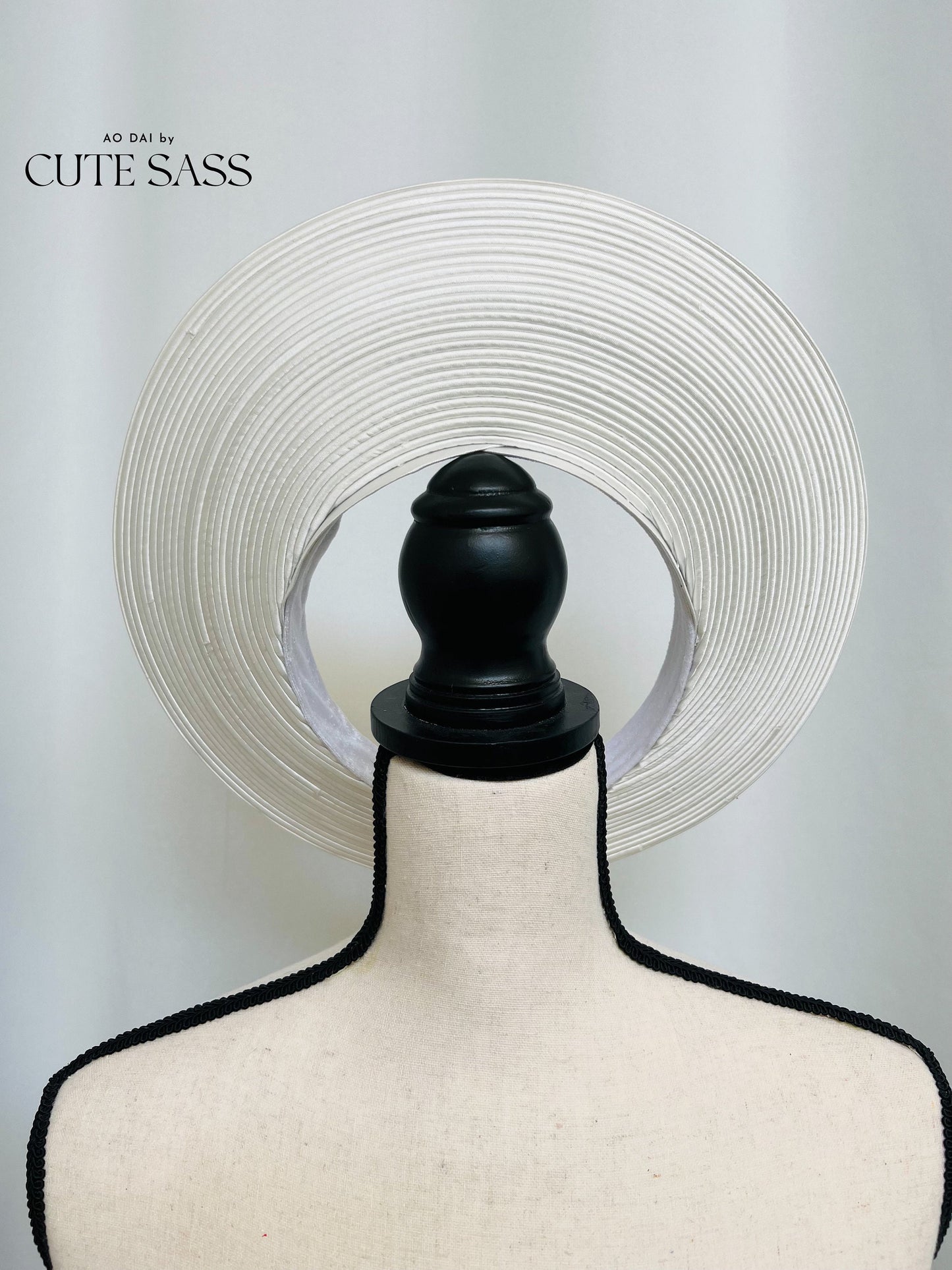 Khan Vanh - Round Head Piece (12 Colors)