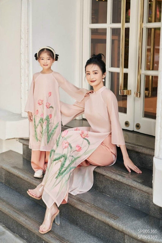 Mom and Daughter Blush Chiffon Tulip Ao Dai Set| Pre-made Traditional Vietnamese Ao Dai | Lunar New Year | Ao Dai for Girl, Mom