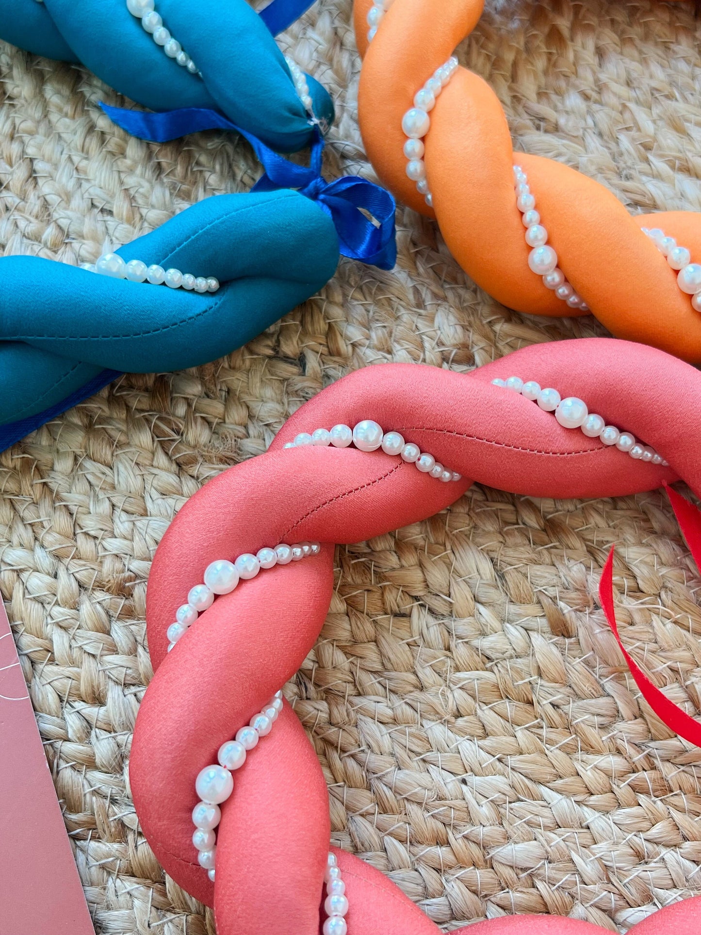 Twisted Pearl Headband (Mấn) - White, Pink, Red
