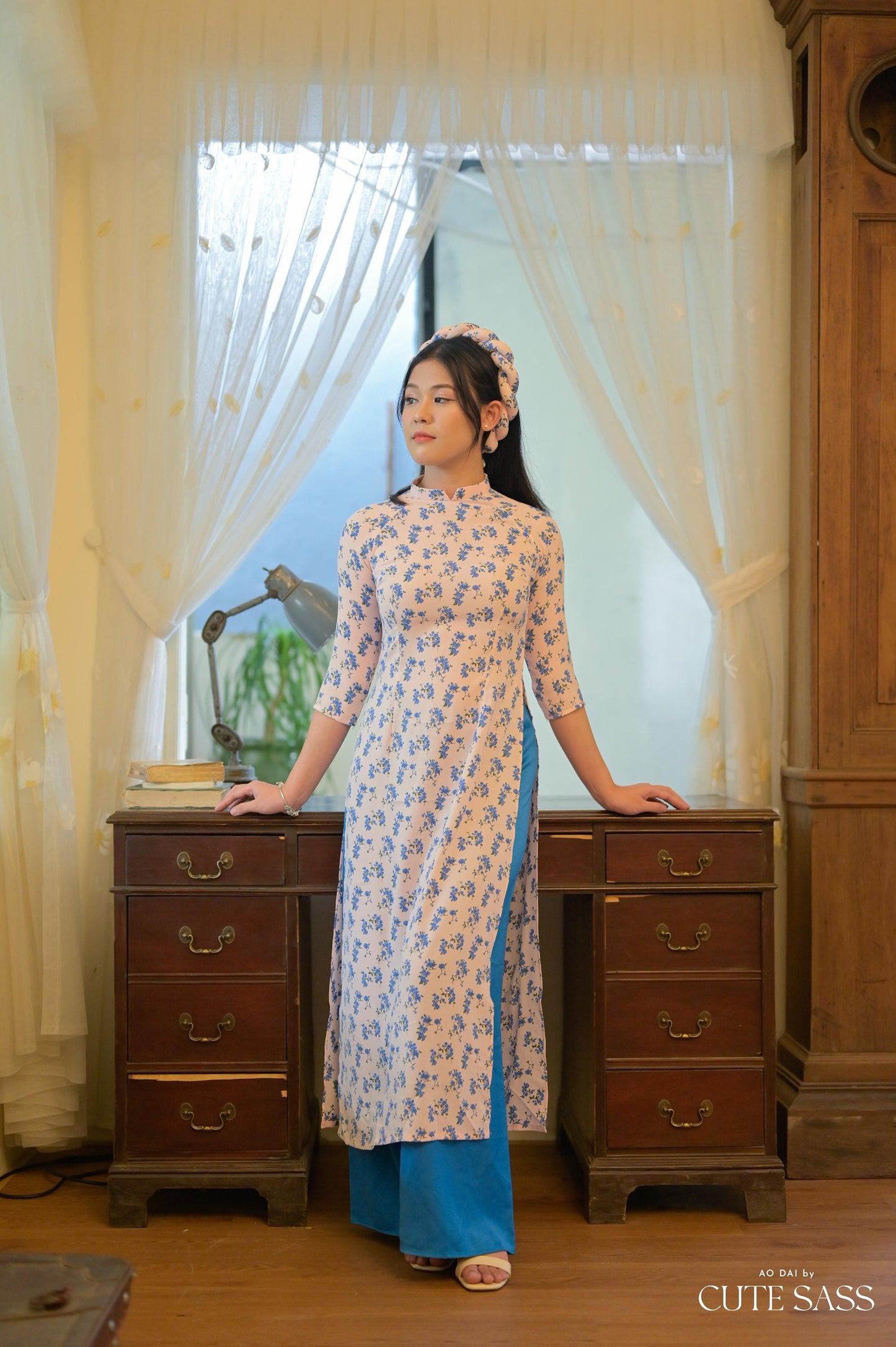 Blue Hoa Ao Dai Set with Twisted Headband