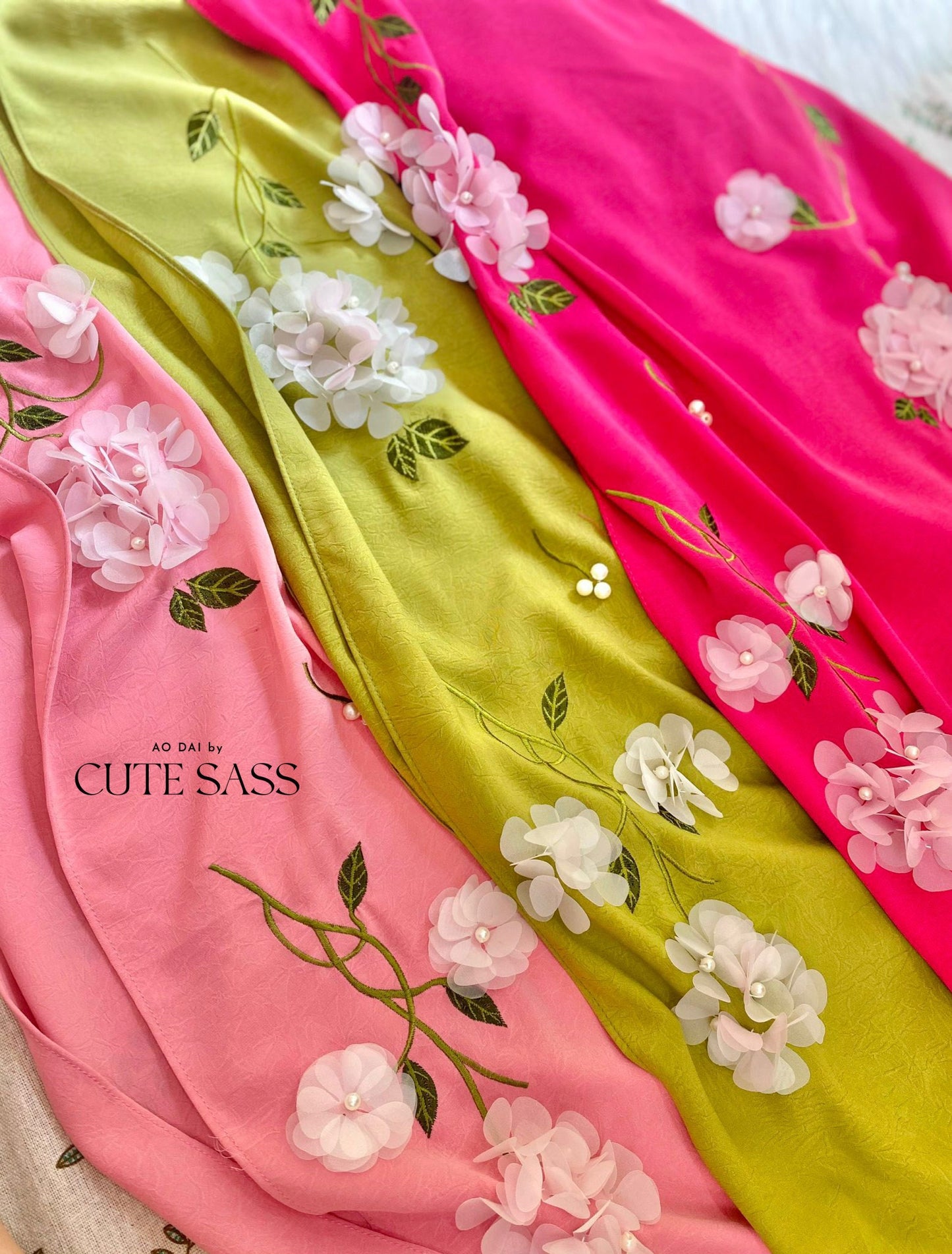Hydrangea 3D Ao Dai Top Only, NO PANTS (4 Colors) |Pre-made Modernized Vietnamese Ao Dai | Lunar New Year| Ao Dai Truyen Thong|L3