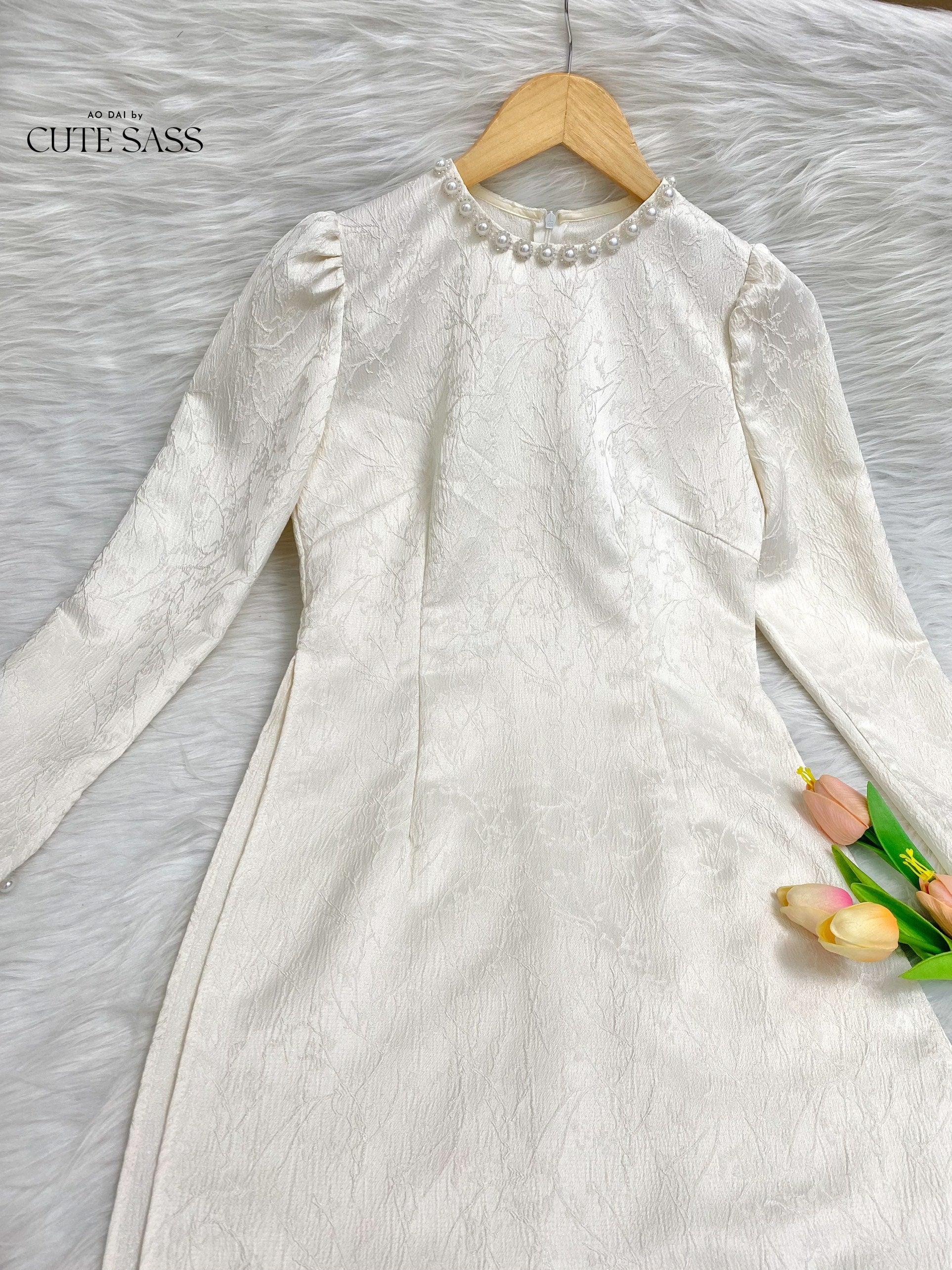 Pearl Silk Ao Dai Set (3 Colors) |Pre-made Modernized Vietnamese Ao Dai | Lunar New Year| Ao Dai Cach Tan With Pants| Ao Dai Truyen Thong|C4