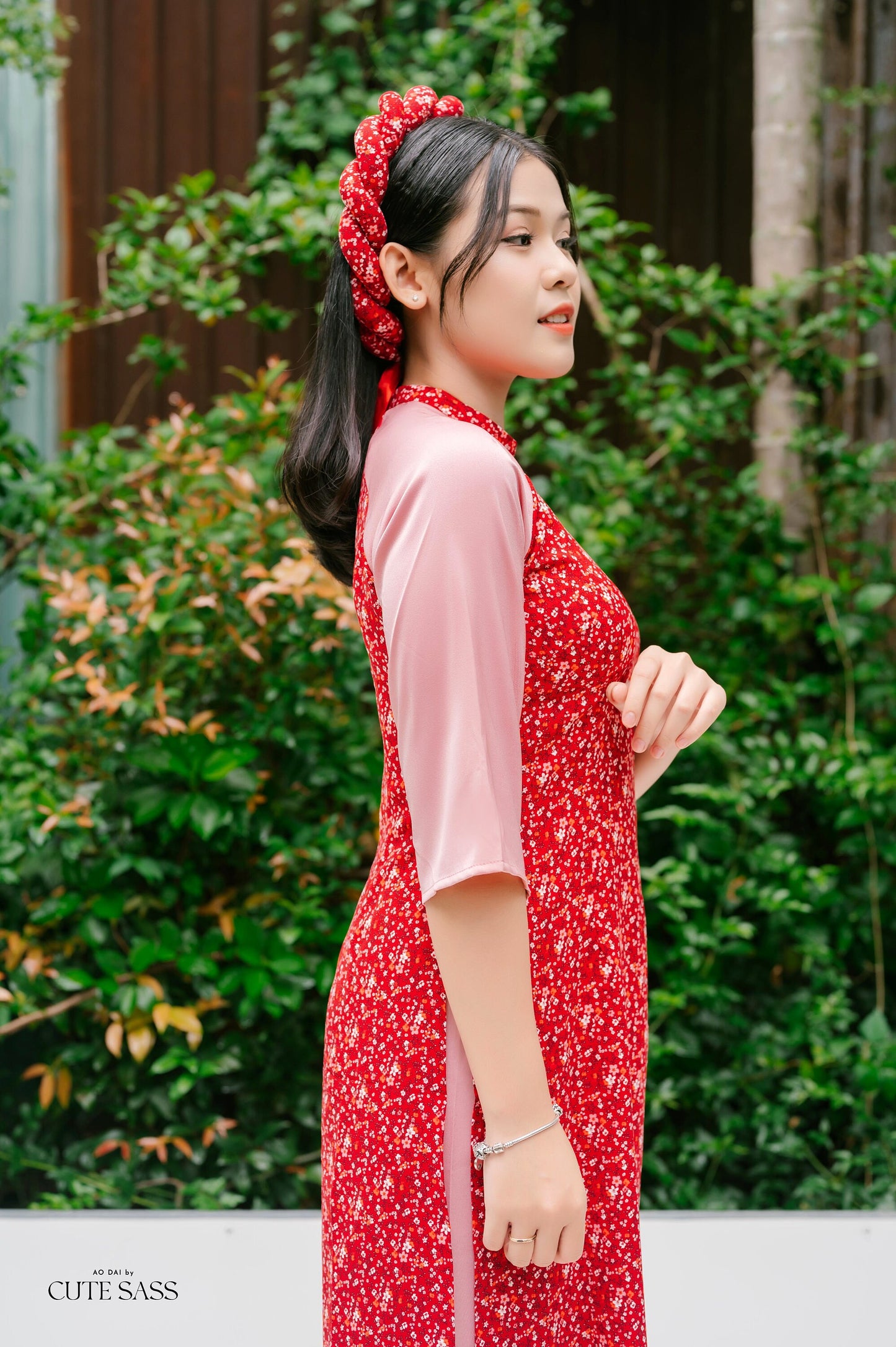 Red/Pink Hoa Ao Dai Set with Twisted Headband