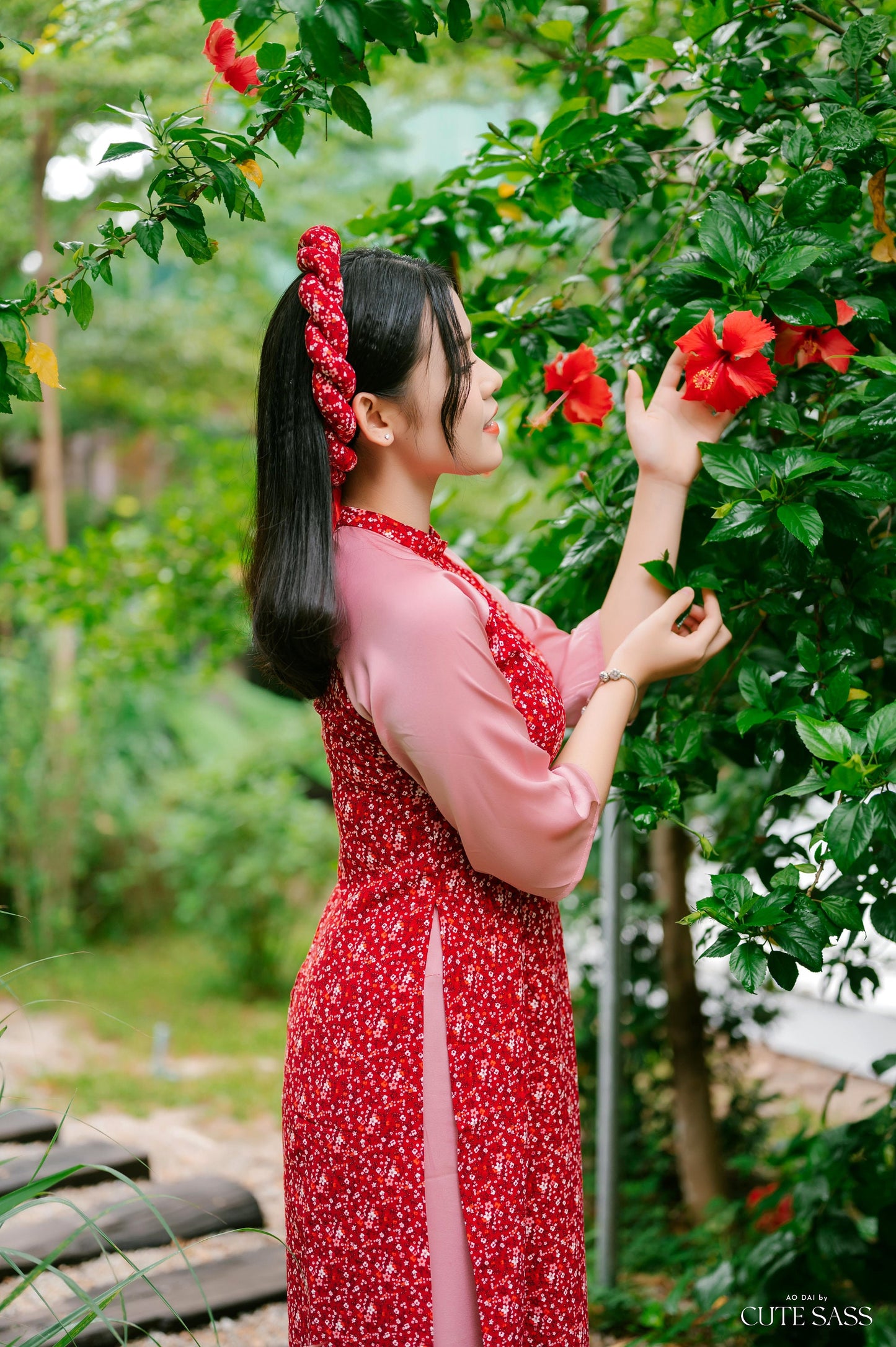 Red/Pink Hoa Ao Dai Set with Twisted Headband