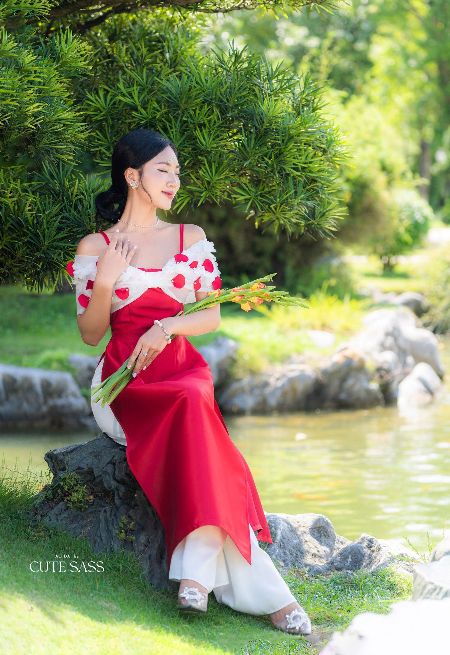 Red Off Shoulder Sparkle Ao Dai Set | Pre-made Modernized Vietnamese Ao Dai | Women Ao Dai with Pants | Lunar New Year| Ao Dai Cach Tan|B4