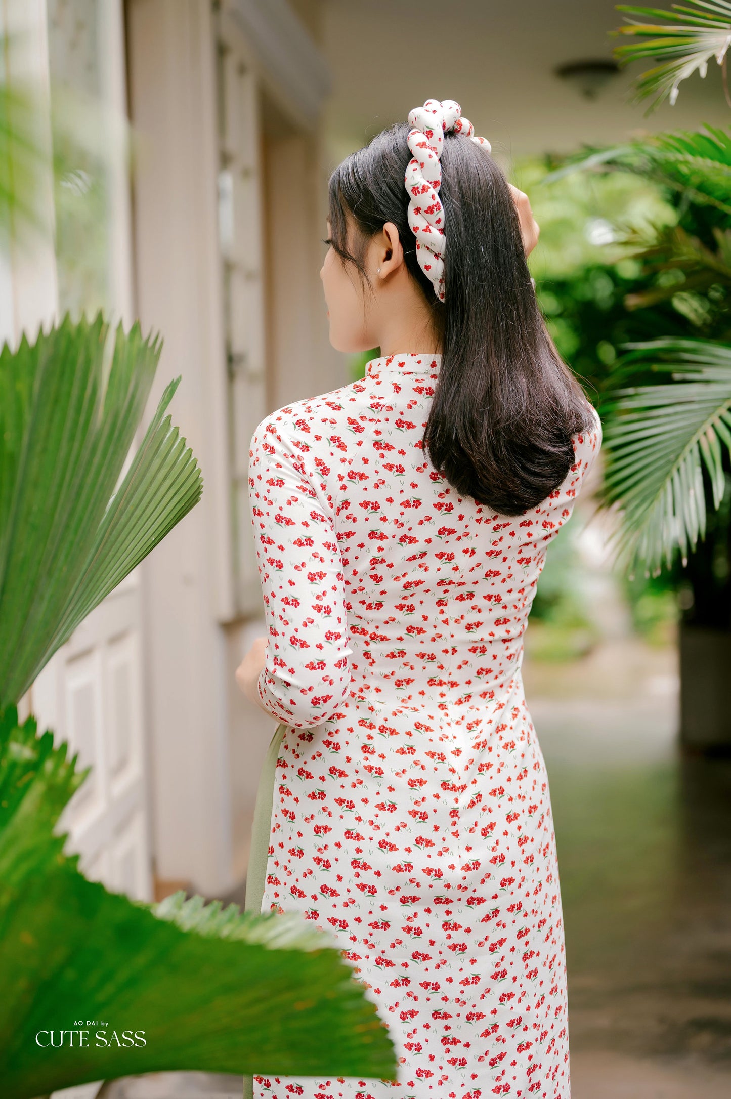 White/Red Hoa Ao Dai Set with Twisted Headband
