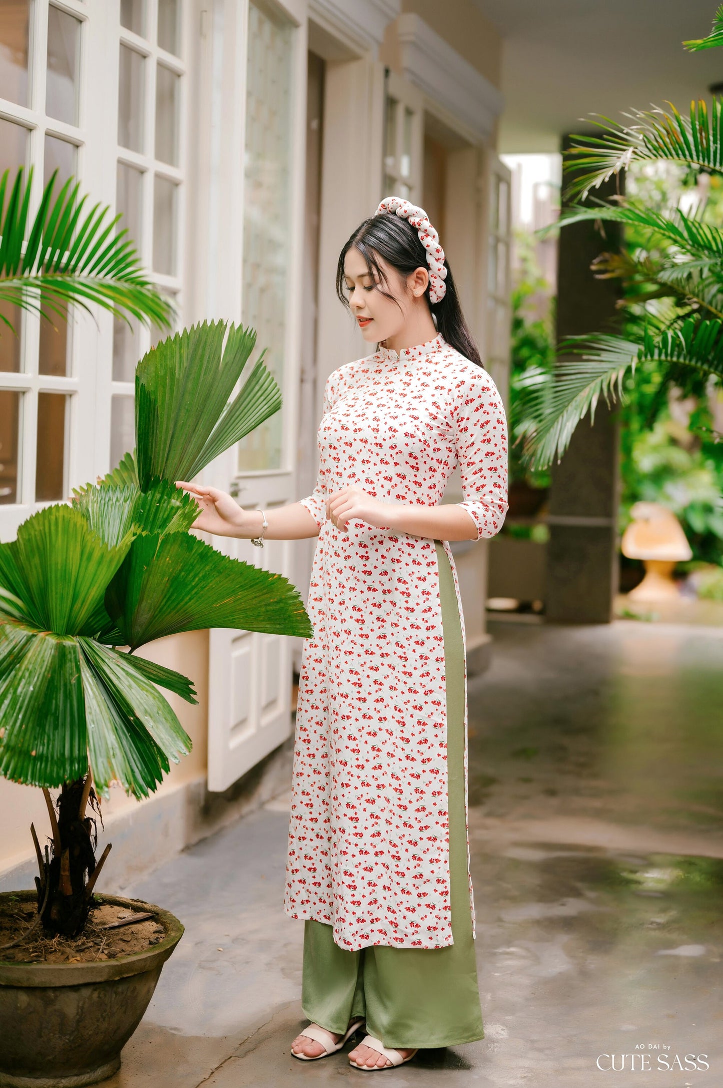 White/Red Hoa Ao Dai Set with Twisted Headband