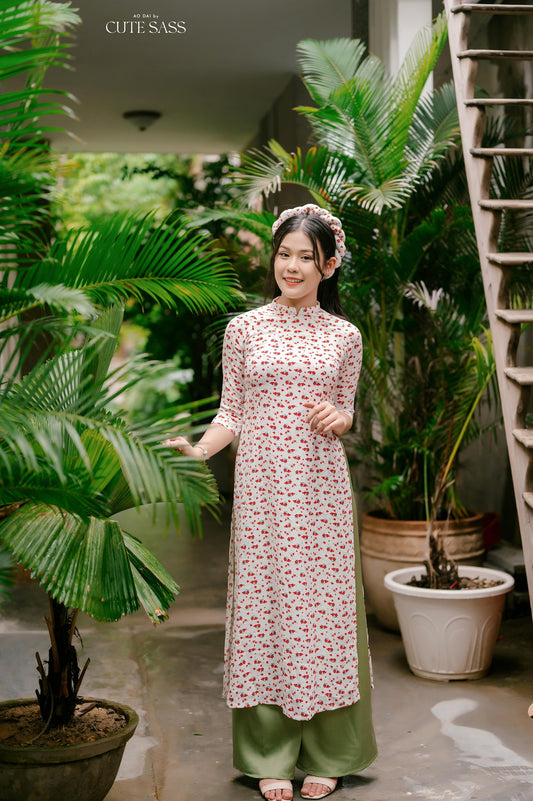 White/Red Hoa Ao Dai Set with Twisted Headband