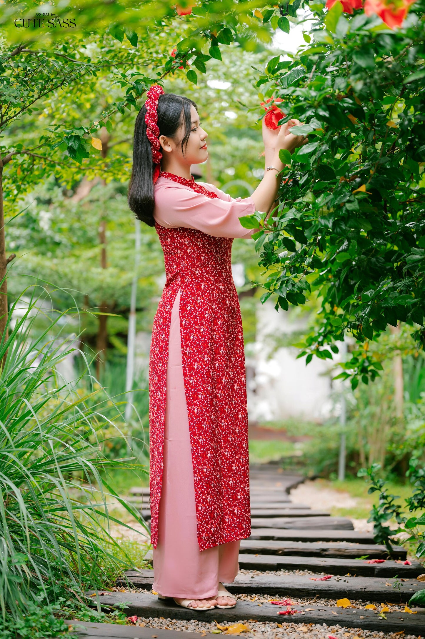 Red/Pink Hoa Ao Dai Set with Twisted Headband
