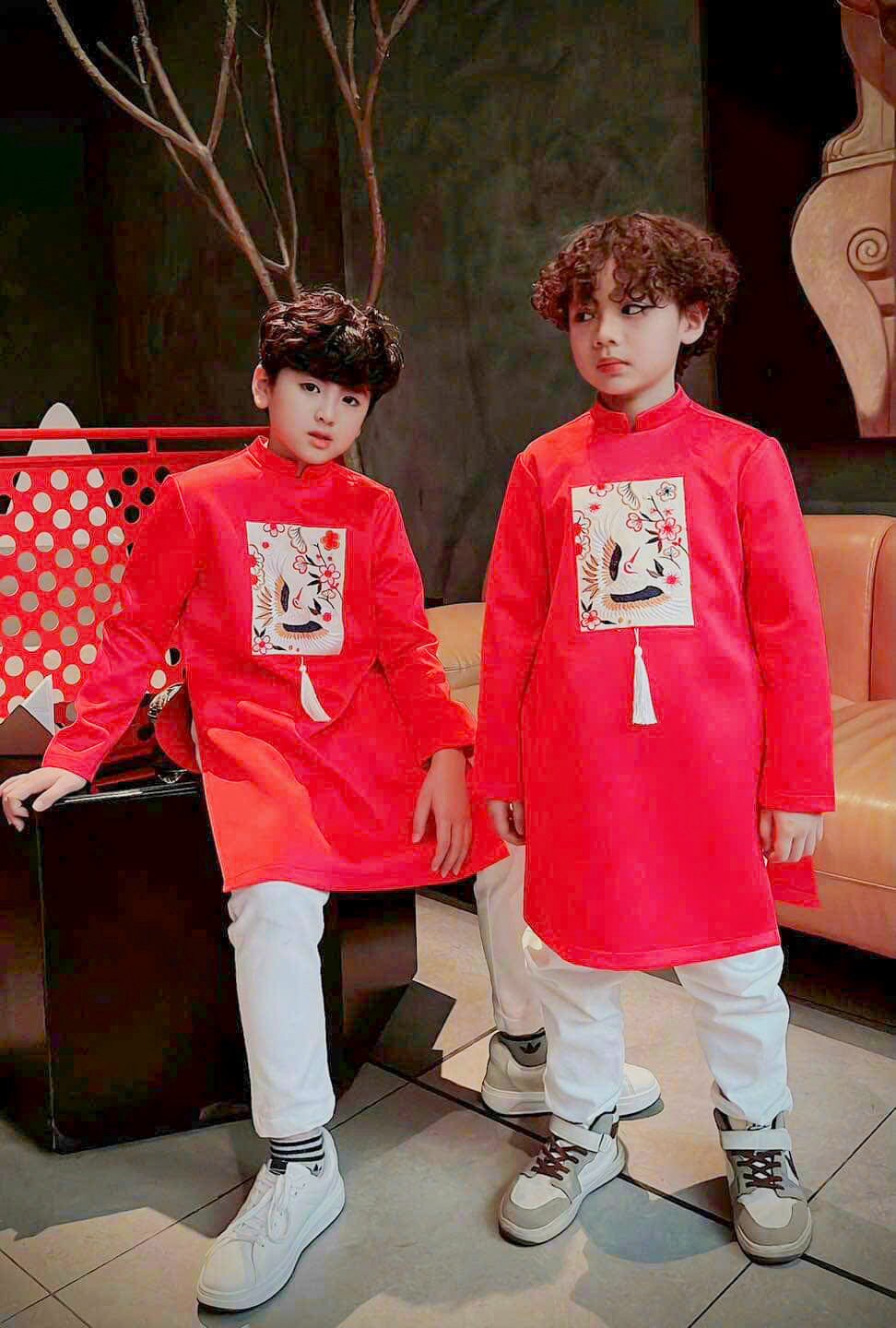 Boy Yellow Embroidery Hac Ao Dai Top