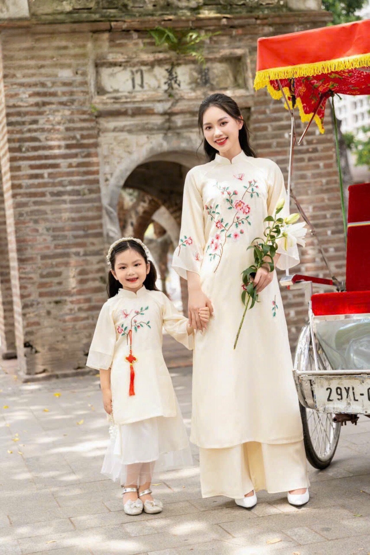 Mom and Daughter Embroidery Ao Dai Set
