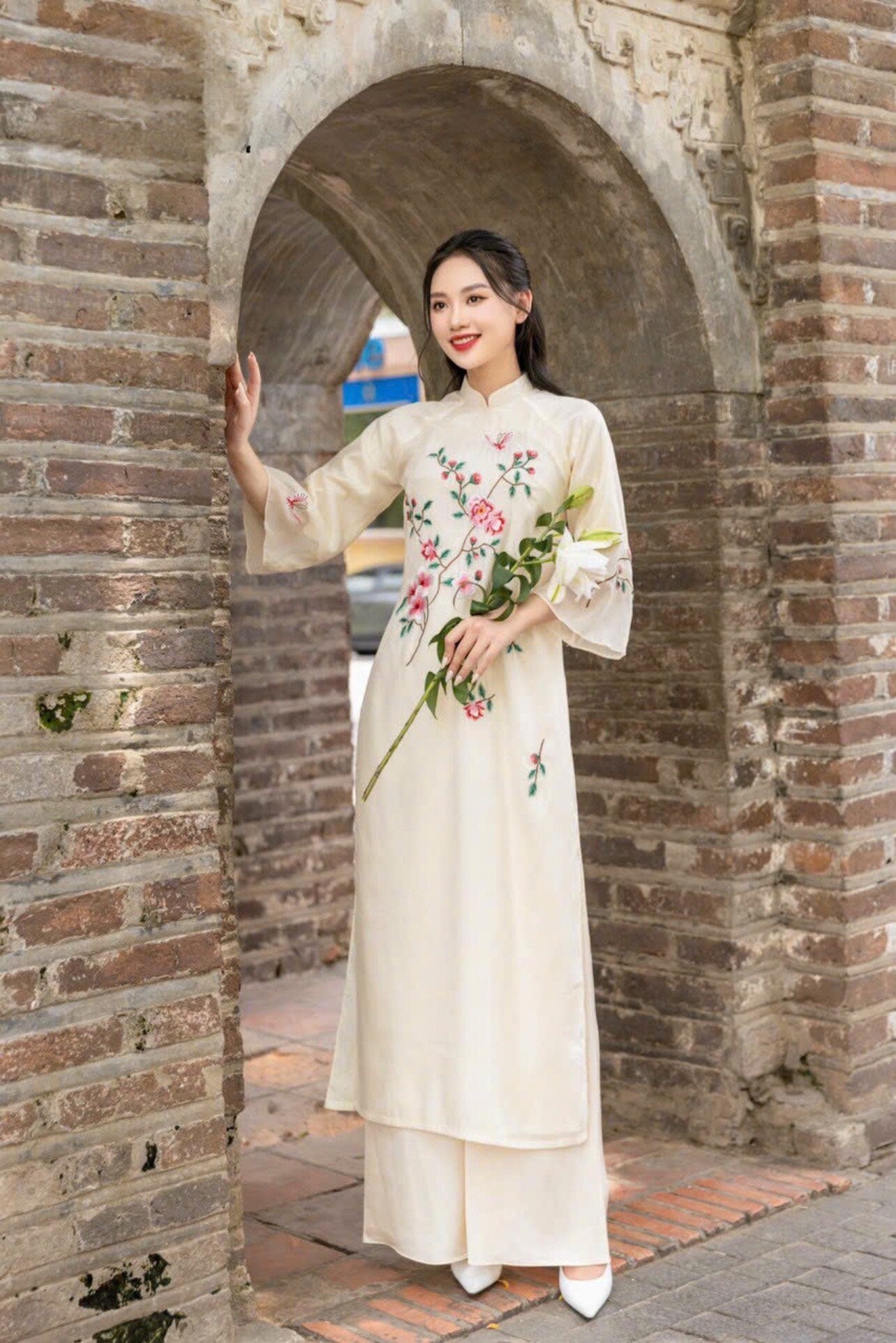 Mom and Daughter Embroidery Ao Dai Set