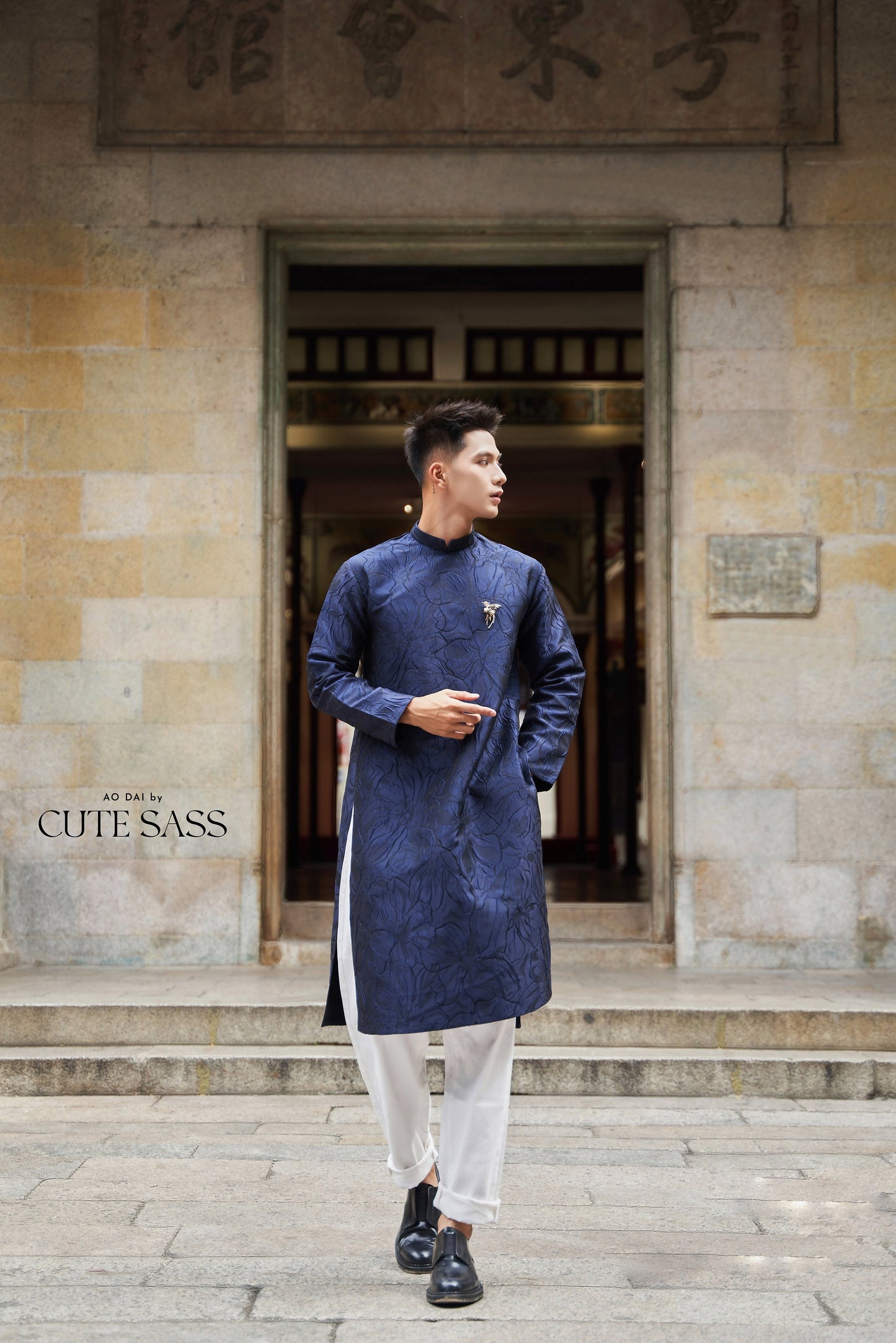 Men Dark Blue 3D Gam Ao Dai Top with Phoenix Pin| Pre-made Traditional Vietnamese Ao Dai| Lunar New Year | Ao Dai for Dad, Boy|Ao Dai Tet|