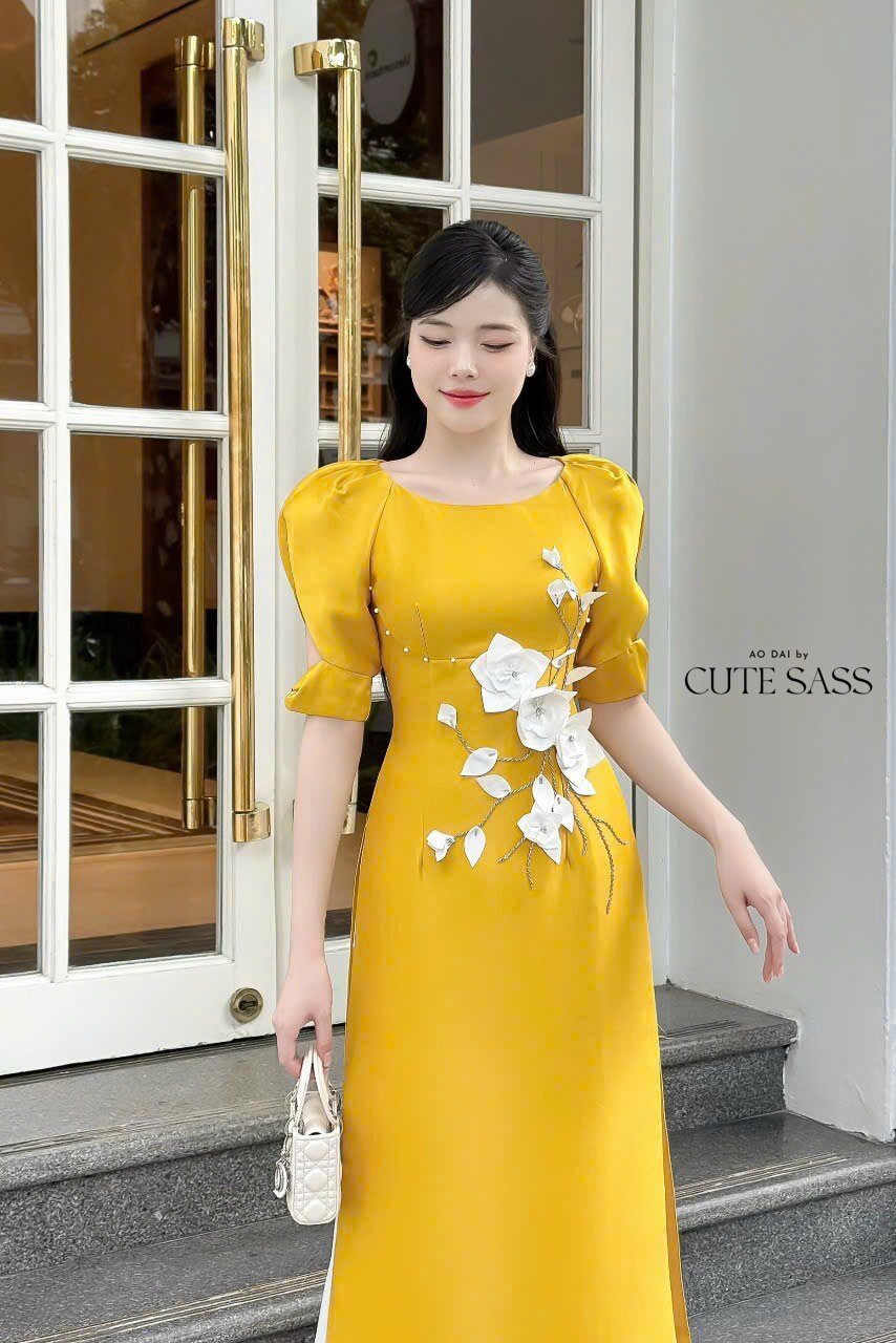 Red/Yellow Cut-out Puffy Sleeve Ao Dai Set | Pre-made Modernized Vietnamese Ao Dai| Women Ao Dai with Pants| Lunar New Year|Ao Dai Cach Tan