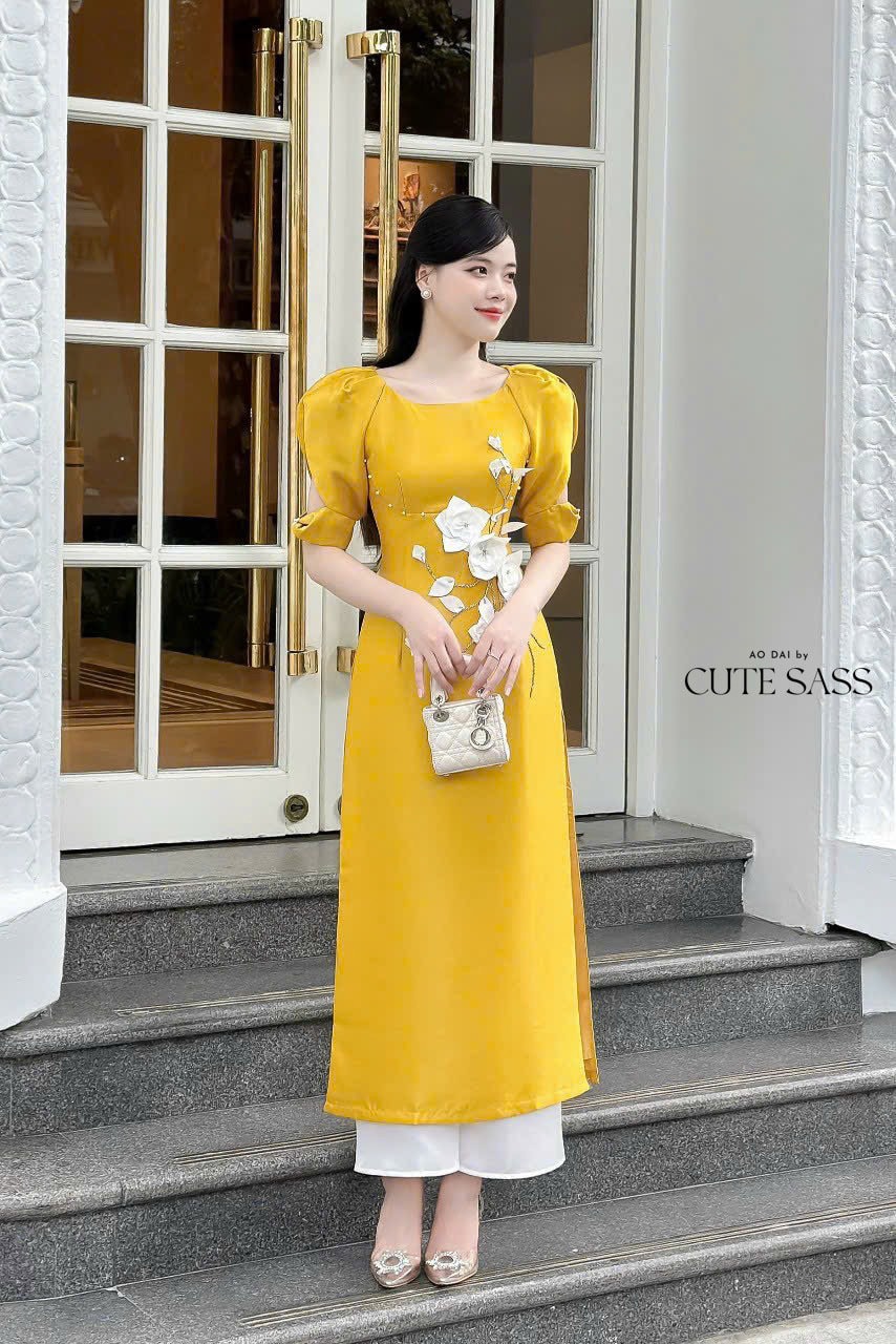 Red/Yellow Cut-out Puffy Sleeve Ao Dai Set | Pre-made Modernized Vietnamese Ao Dai| Women Ao Dai with Pants| Lunar New Year|Ao Dai Cach Tan